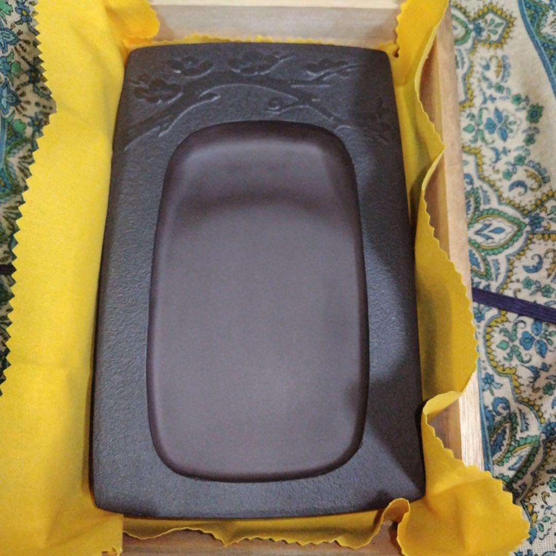 岩手県 紫雲石硯 晴峯堂 相沢忠 俵ネズミ彫刻 小判型手間 1.7kg超