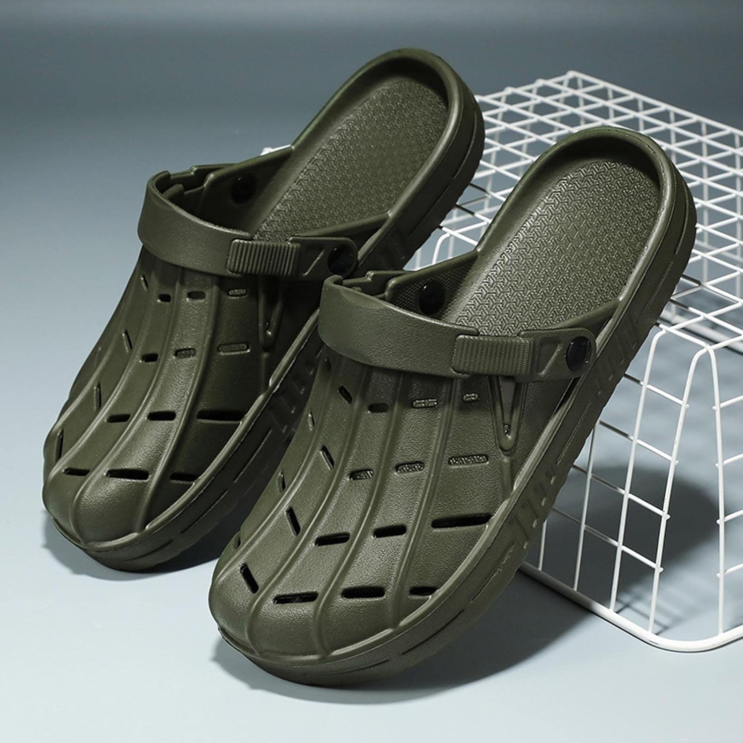 Men's Large Size Garden Clogs Shoes Lightweight Breathable Slide Sandals Non Slip Shower Slipper Water Shoes Summer Outdoor Walking Shoes