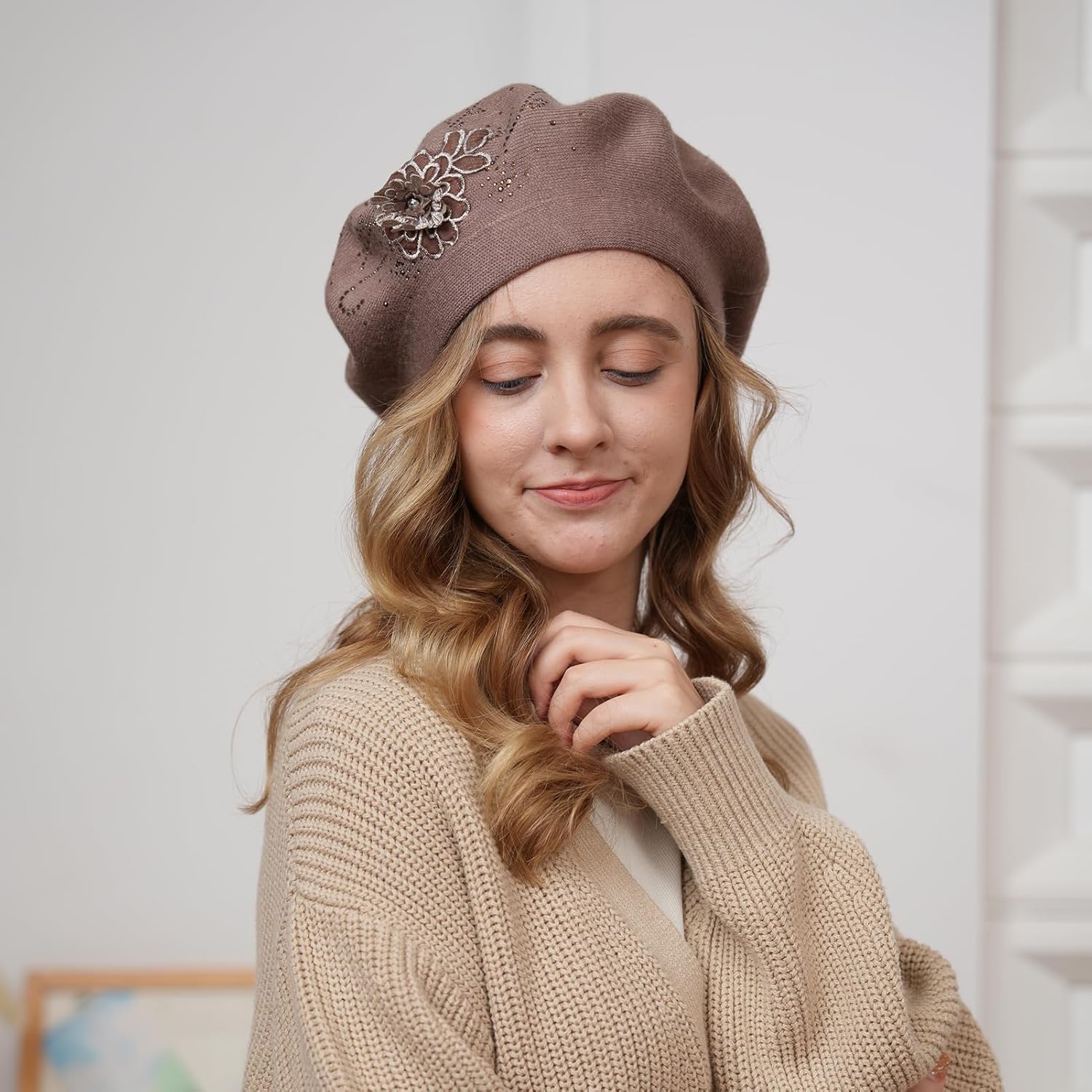 Flower Embroidery Beret Hat for Women, French Style Knitted Beret Hats, Stylish Solid Color Beret Cap for Women Girls Lady - Image 6