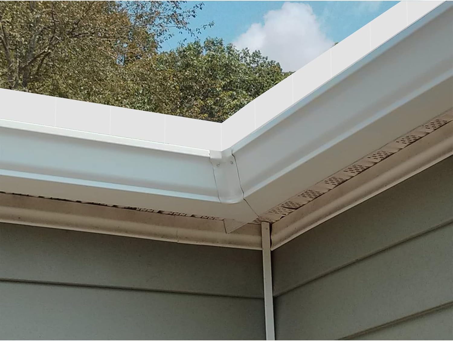12 Pack Aluminum Gutter Valley Splash Guard,Keep Water from Overshooting The Gutter,for Valley,Corner,or Straight,10 inch Each Piece,White