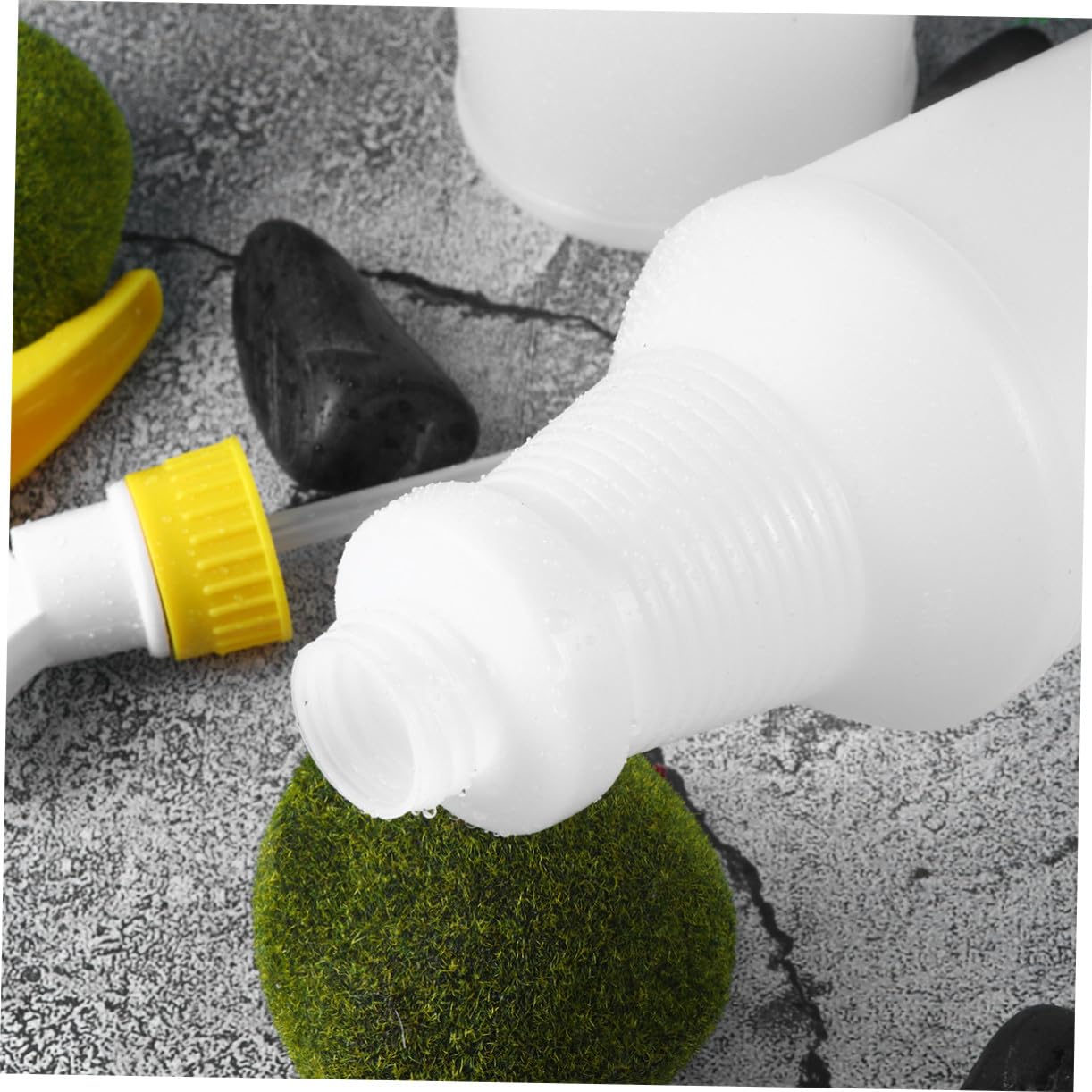 SHERCHPRY 8 Pezzi Bottiglia Spray in Pe 750ml Antigoccia Portatile per Irrigazione delle Piante e Styling Chioma, Spruzzino in Plastica Riutilizzabile Colore Casuale