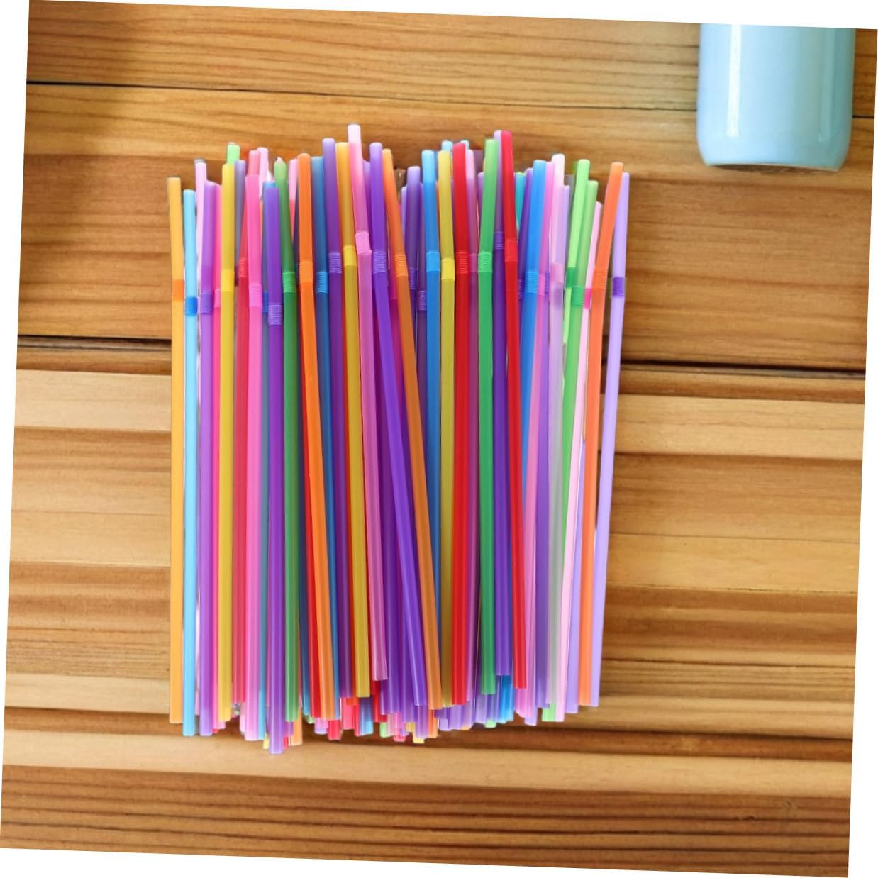 Ipetboom 1000pcs Multicolor Flexible Plastic Straws Disposable Bendable Drinking Straws for Parties Coffee Cocktails Travel Picnics and Outdoor Celebrations