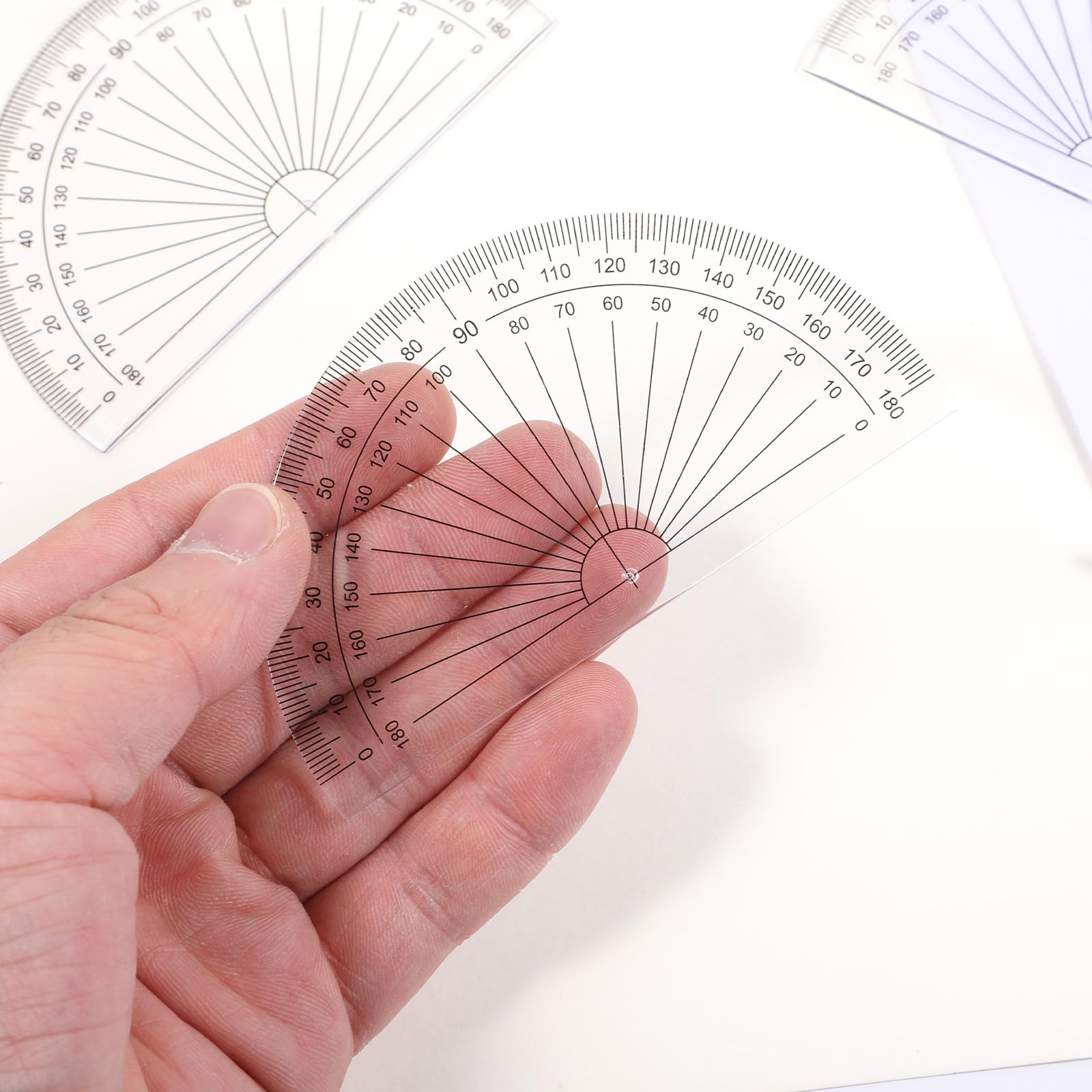Lot de 100 rapporteurs mathématiques en vrac en plastique transparent à 180 degrés pour mesurer l'angle, 10,2 cm