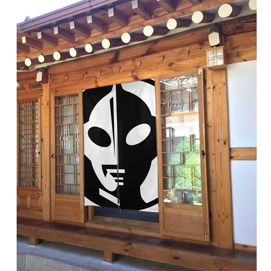 「ウルトラマン」高級暖簾（非売品・新品） 71VlzRaxxmL._UF350,350_QL80_.jpg