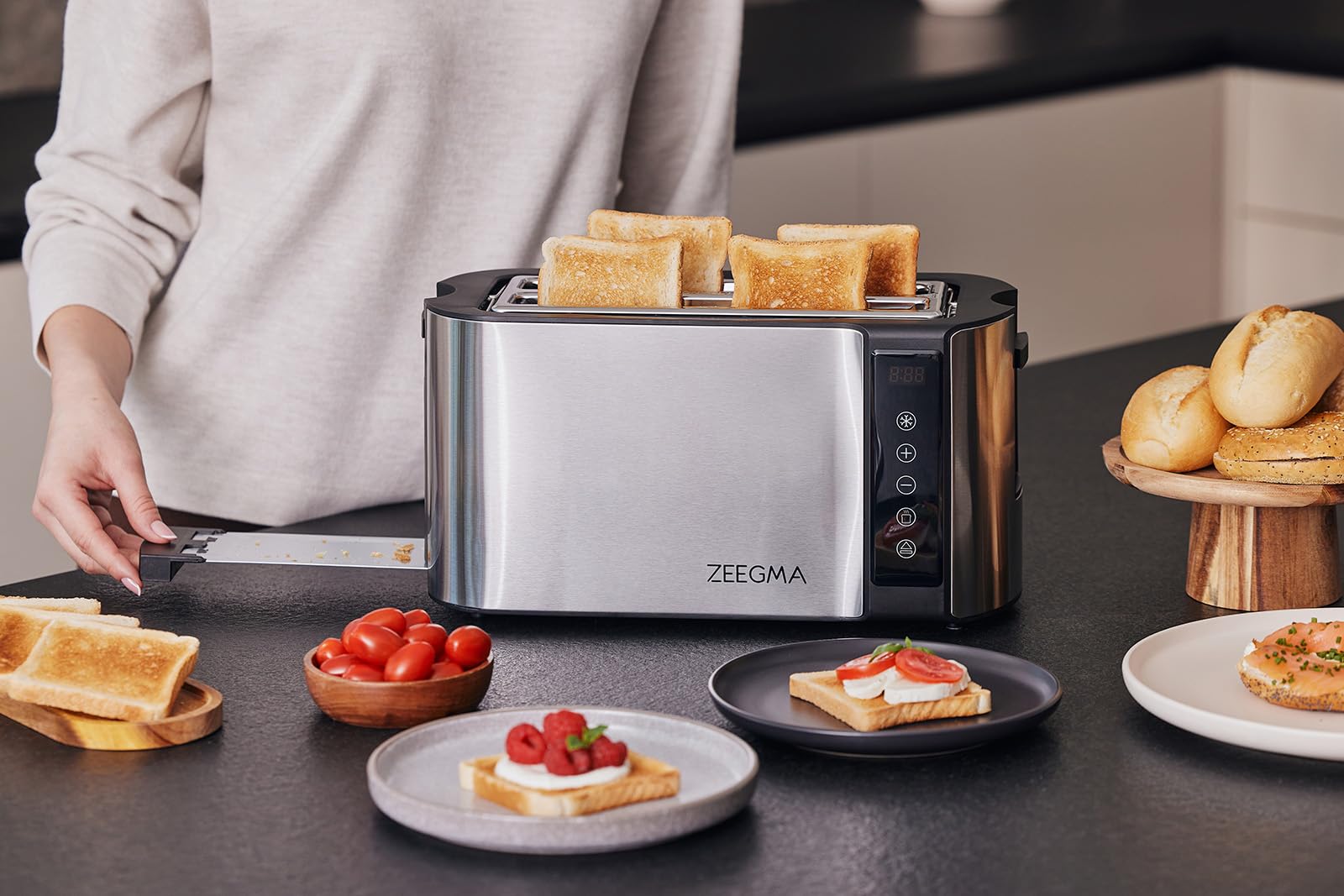 ZEEGMA TOSTEE CHEF Toster do Chleba na 4 Kromki ze Stali Nierdzewnej, Stojak na Bułki 1500 W, Rozmrażanie Odgrzewanie i Stop, Tacka na Okruchy, Wyświetlacz LED Timer, 7 Stopni