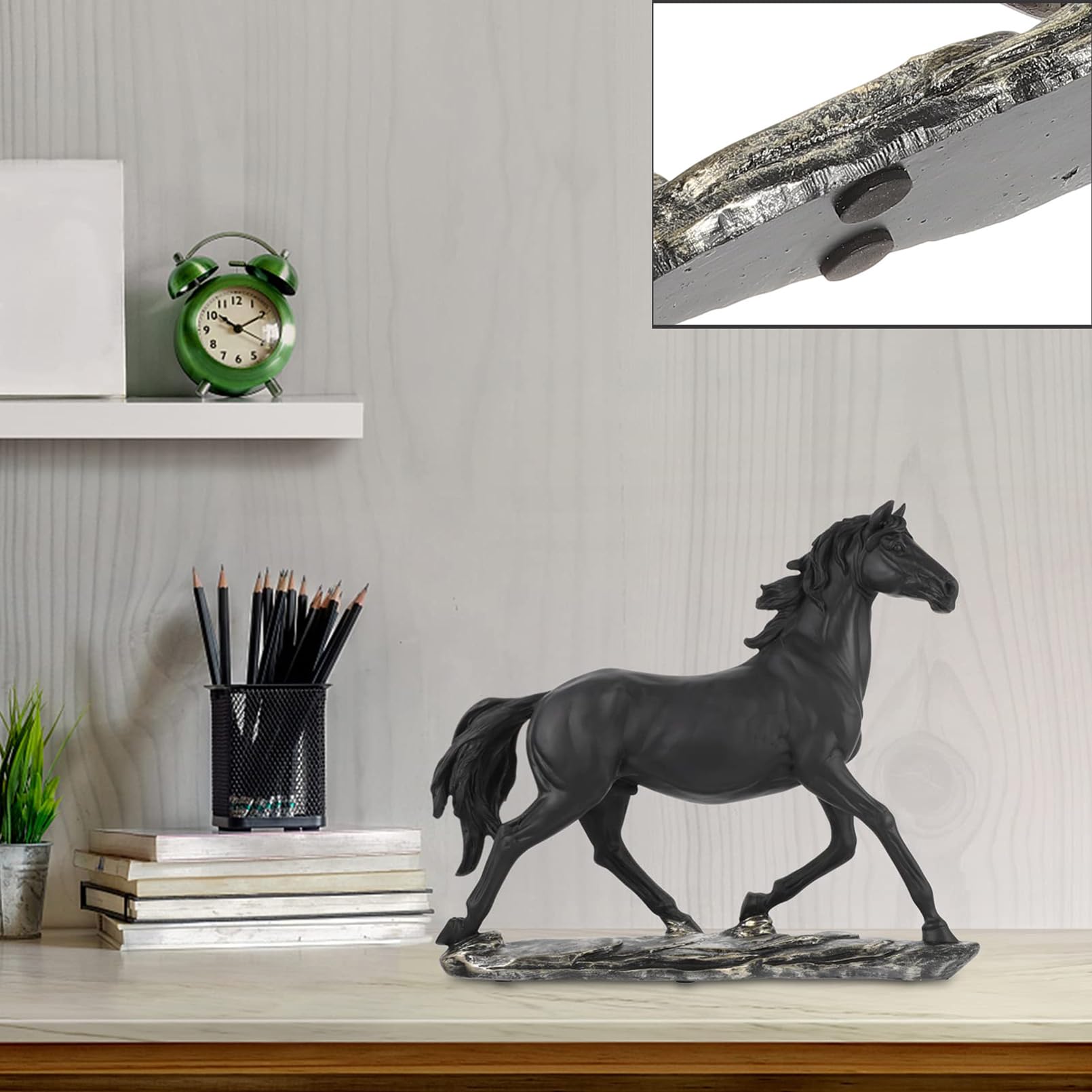 Cutfouwe Decorazione con Statua di Cavallo,Statuetta d'Arte di Cavallo in Resina in Piedi per scrivania di casa,Ufficio,libreria e armadietto del Vino,Ornamento,Nero