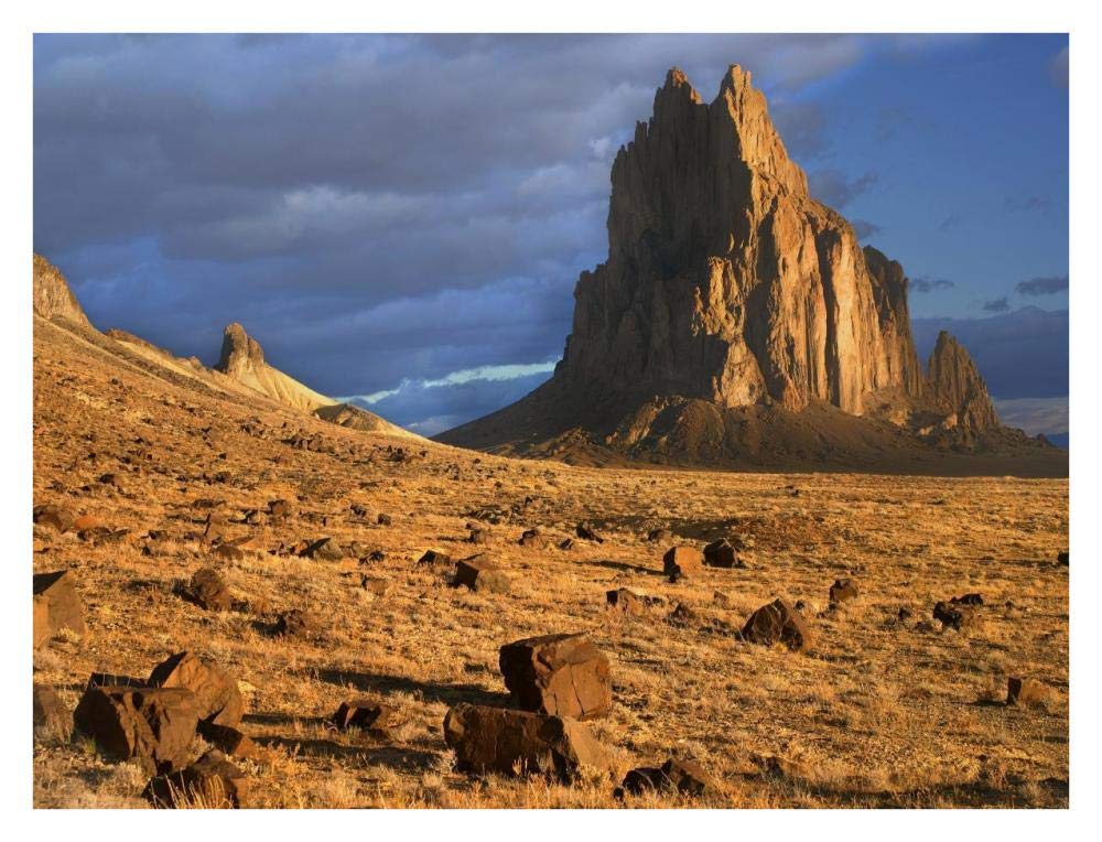 Obras de Arte Italia Shiprock, el núcleo de basalto de un volcán extinto, toba breccia rocas expulsadas en primer plano, Nuevo México-Arte de papel-34x26 pulgadas
