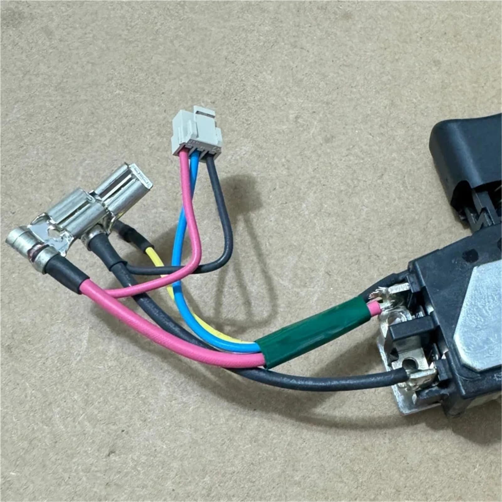 Interruttore for accessori for elettroutensili 6506523 for DTW251RFE DTW250DTW251Z BTW251Z DTW251 BTW251