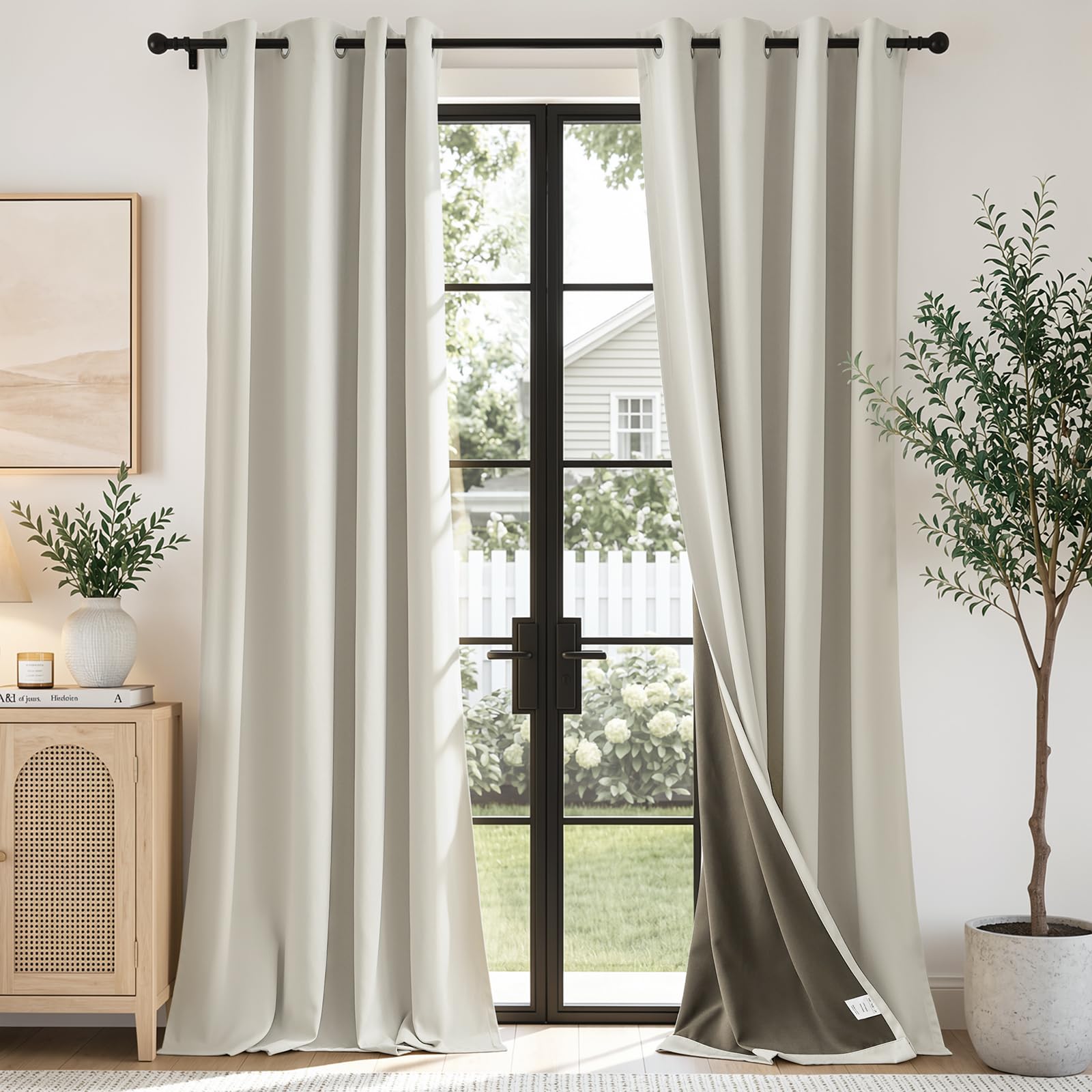 TOPICK Tende Oscuranti per Interni 2 Pezzi L 140 x A 260cm Bianco Crema | Tende Oscuranti Termiche Isolanti Anti-Rumore con Anelli Moderne per Soggiorno e Camera da Letto