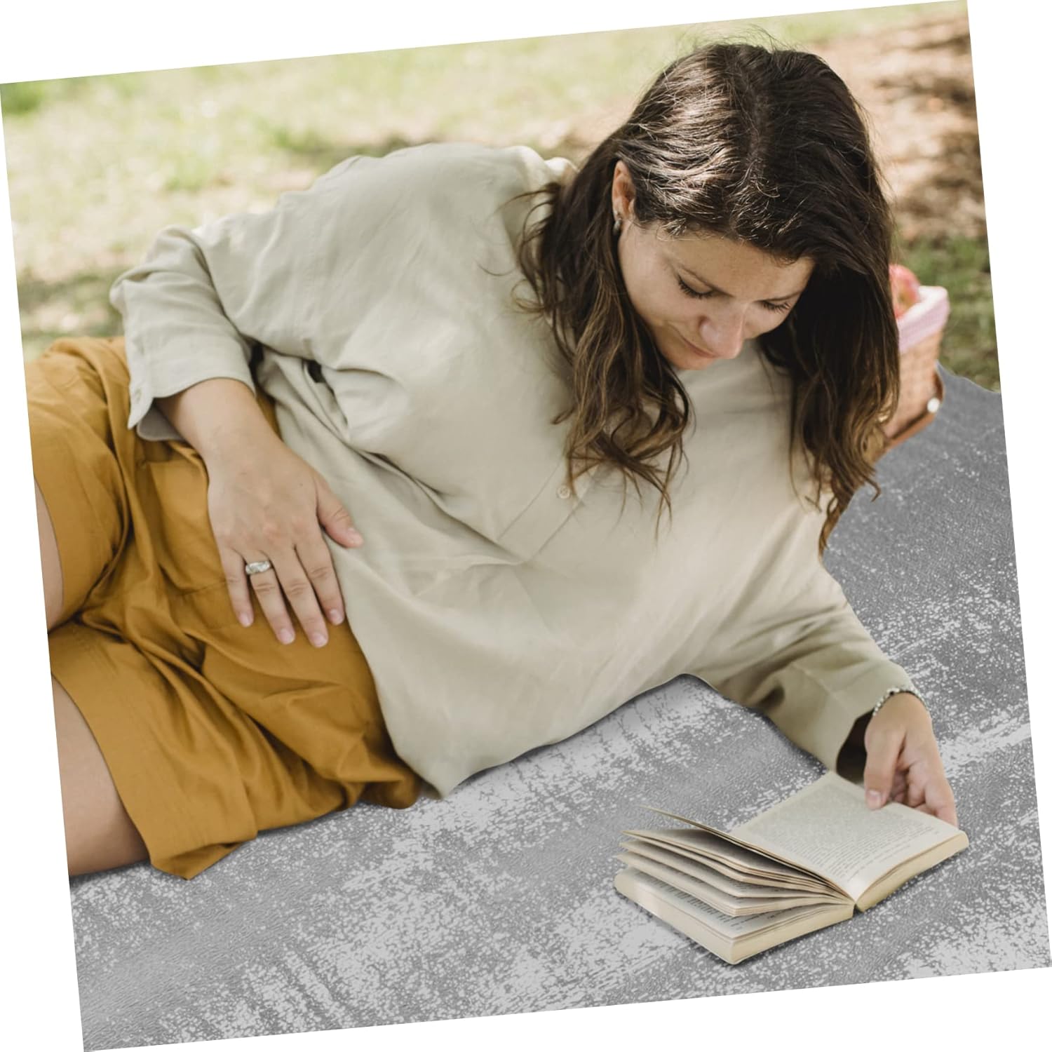 balacoo Portable Picnic Mat Lightweight Outdoor Camping Blanket for Beach Hiking and Family Gatherings Thick Dual-Sided Cushion Carry Bag