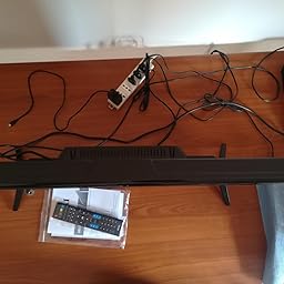 Akai TV AKTV3219 TV LED 32 Pollici HD DVBT2/HEVC