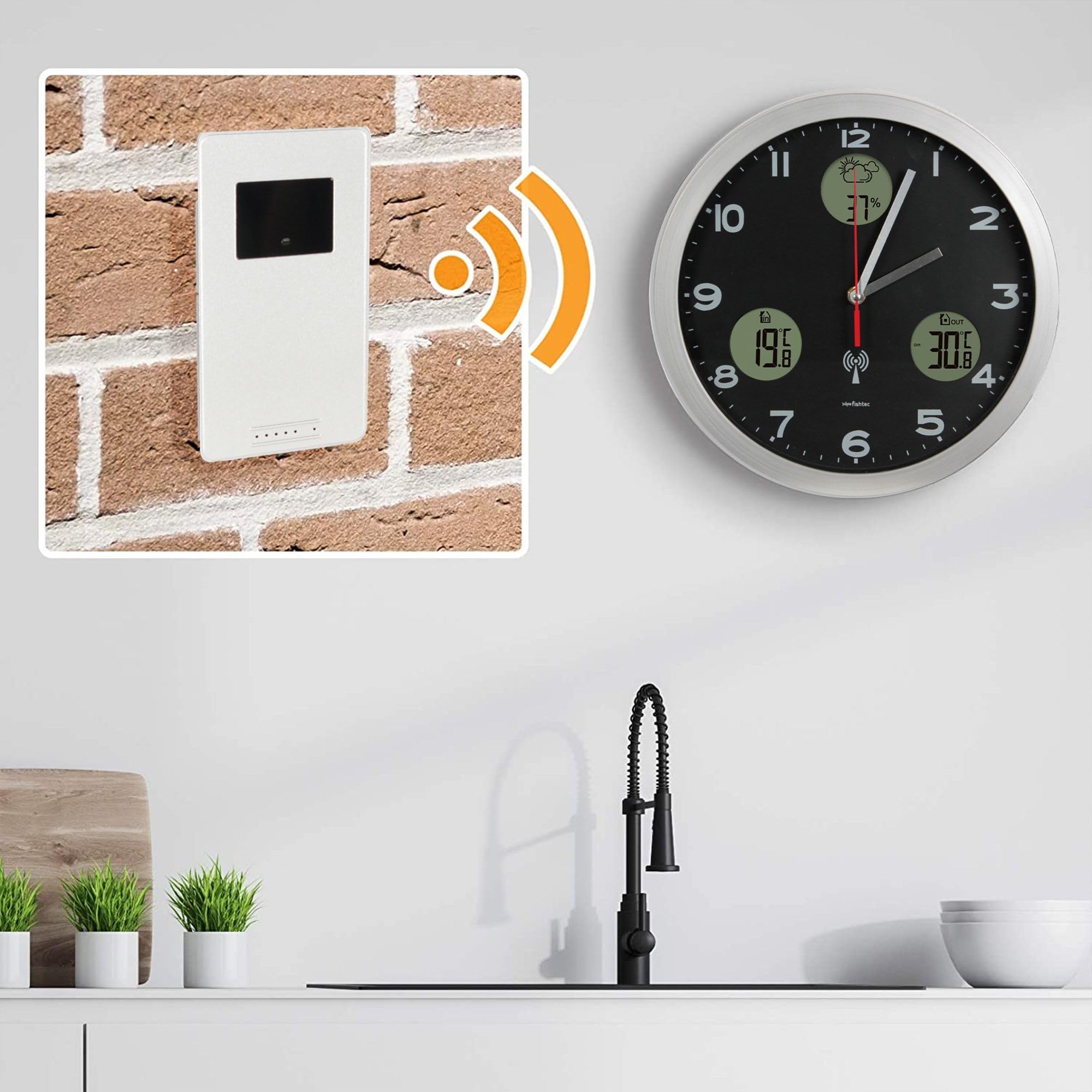 FISHTEC Wanduhr Wetterstation - Digitale Anzeige: Wetterprognose + Innentemperatur/Außentemperatur + Raumluftfeuchtigkeit - Fühler Außentemperatur - Ø 30 cm