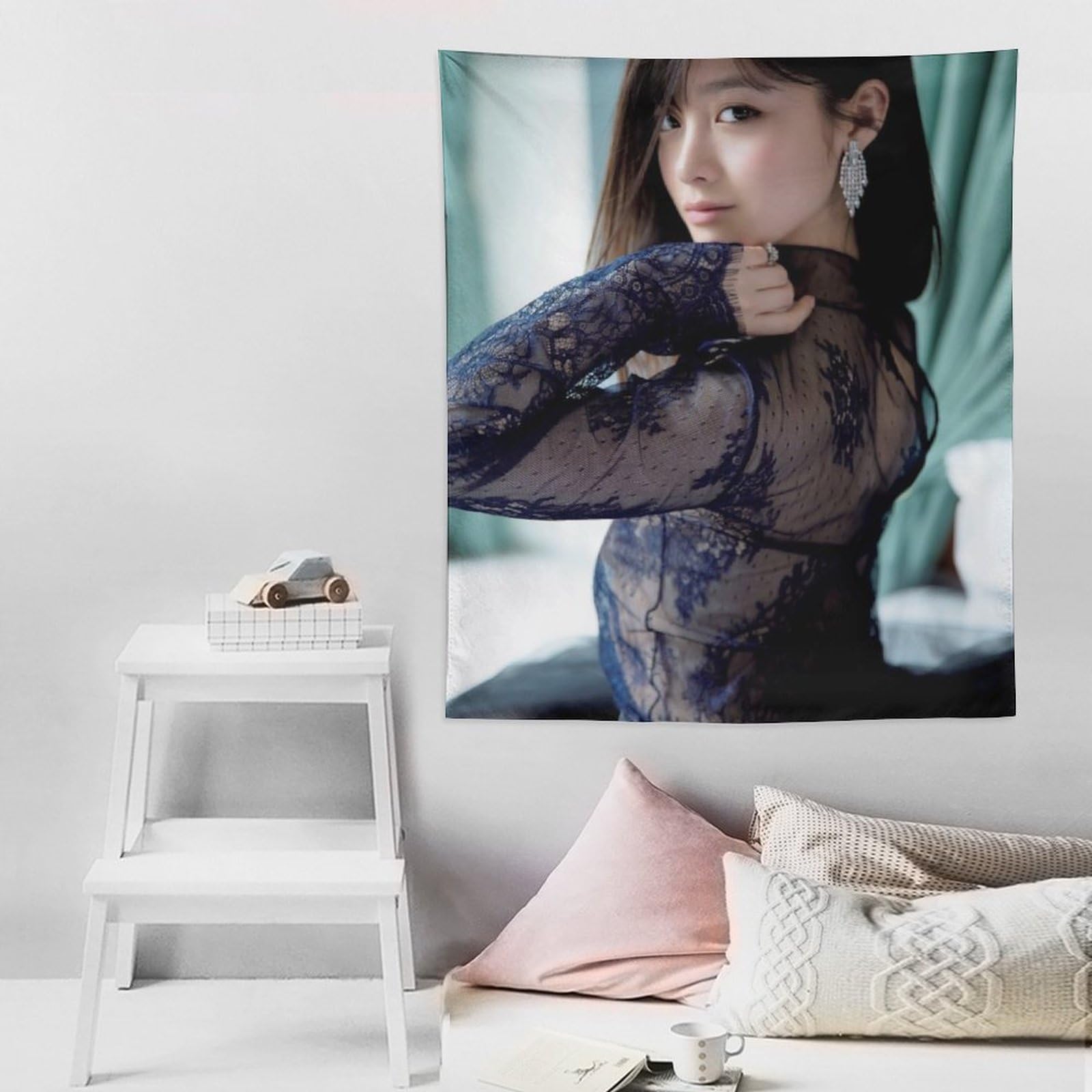 Amazon.co.jp: 橋本環奈 タペストリー 壁掛け おしゃれ モダン 布