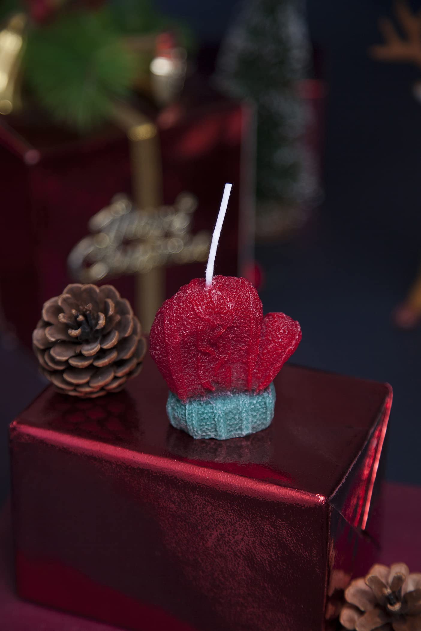 Carol Cao Bubble Candle Christmas Tree Candle Scented Candle for Home Cool Candles for Wedding Birthday Party Decor with Flower Fragrance (Mitten + Bubble) Christmas Gifts