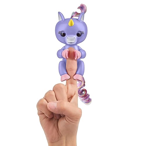 fingerlings hugs purple