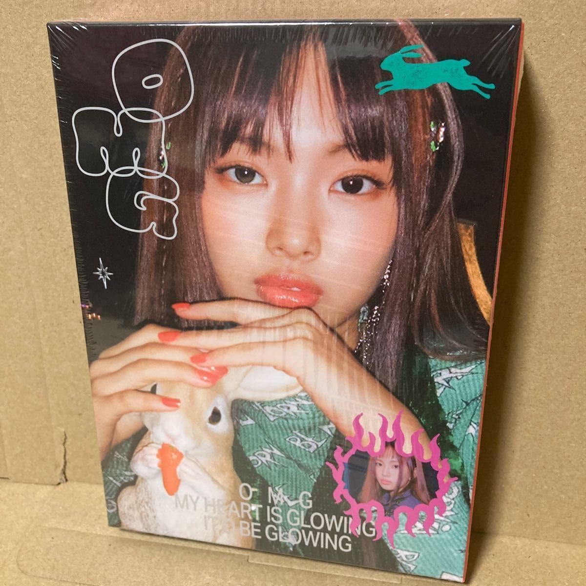 Amazon.co.jp: OMGCDおまけ付き+ヘインA5クリアファイルNewJeansOMGver 