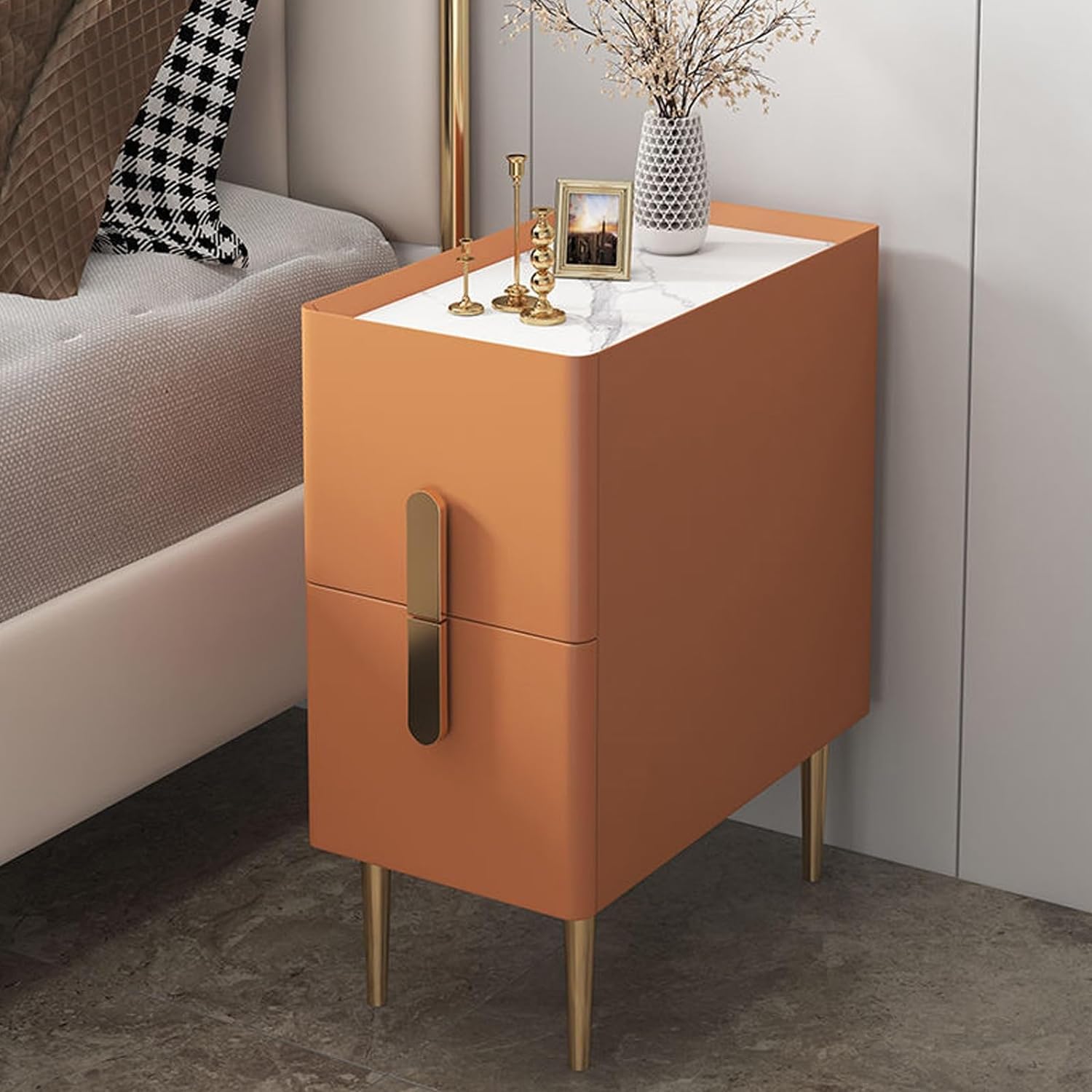 Table de chevet en bois massif pour chambre encombrée petit espace
