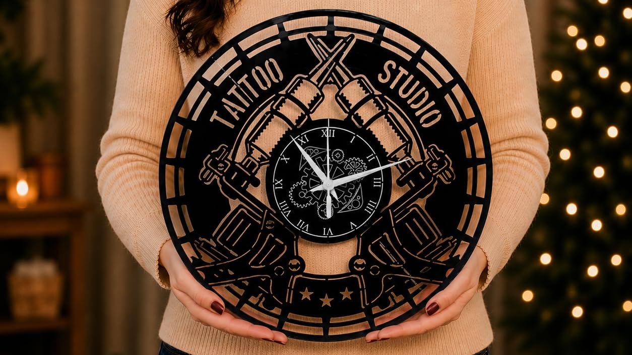 Winylowy zegar ścienny vintage ręcznie wykonany plemienny tatuaż sklep studio tatuaż, cichy