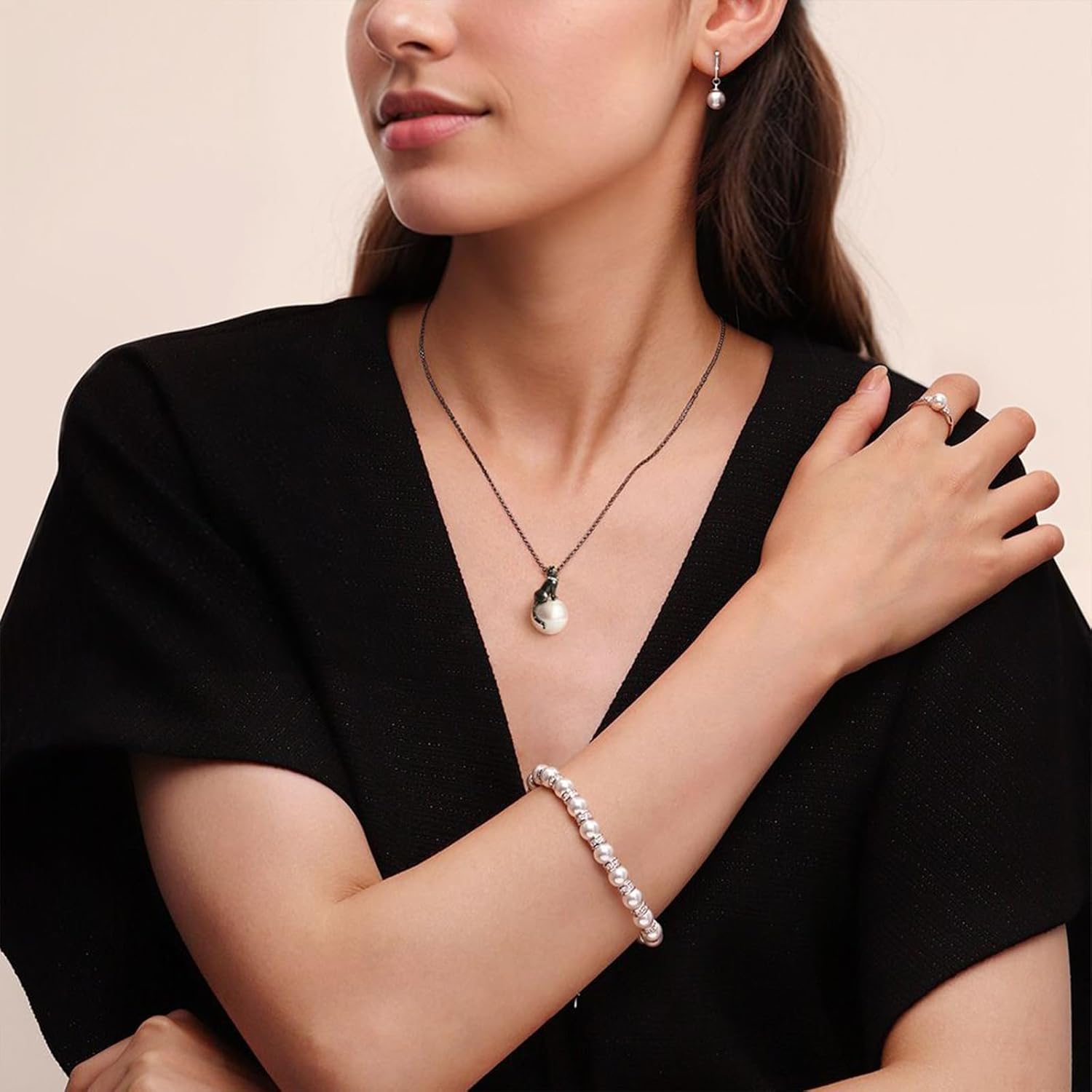 Hi Pearl Panther Necklace for Women with Cubic Zirconia, 10mm Freshwater Pearls Necklaces for women with Black Leopard, 18'' with Extender