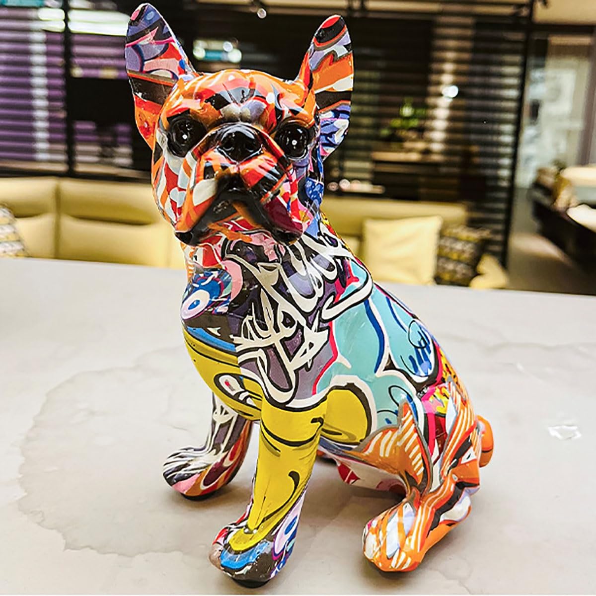 Sculpture Bouledogue Français En Résine – Style Graffiti Coloré – Déco Originale