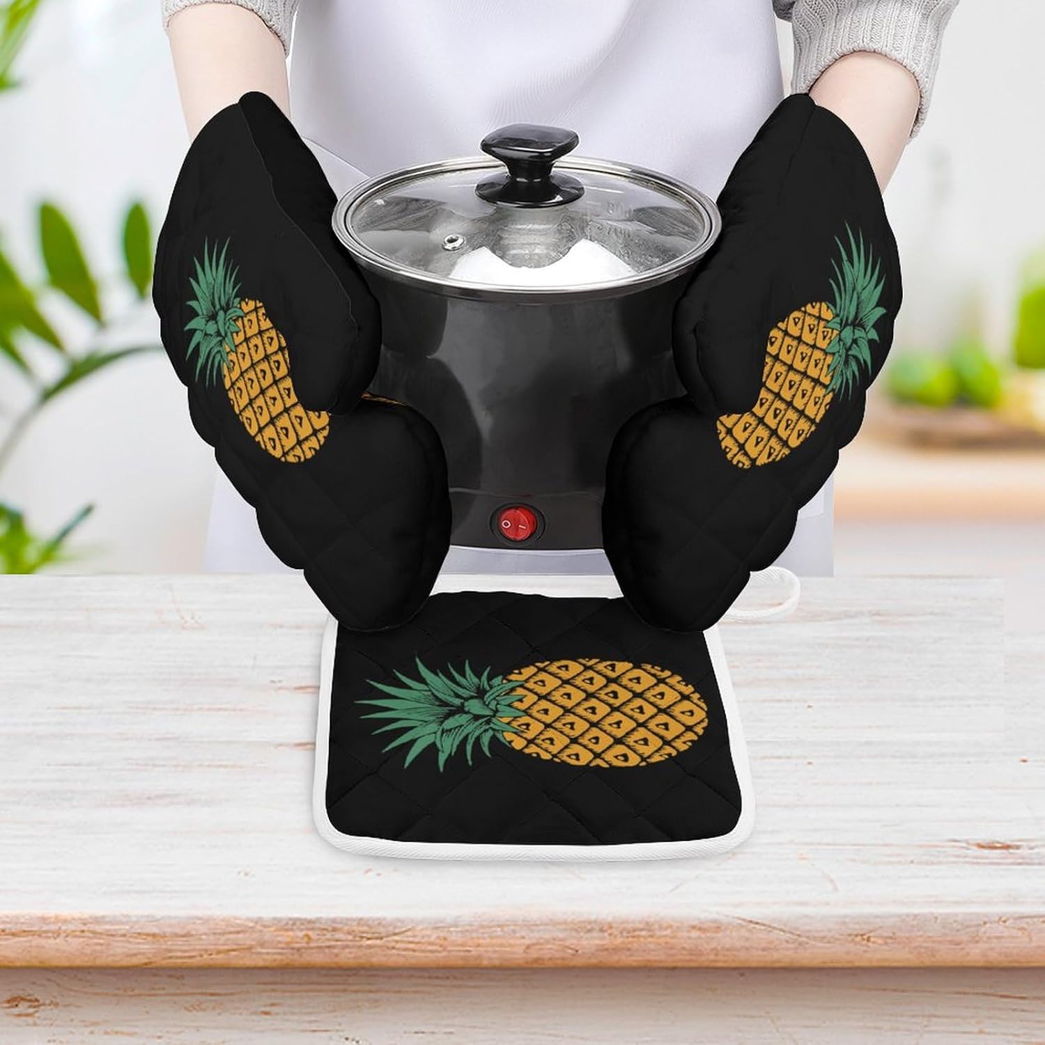 Down Pineapple Print Oven Mitts and Pot Holders 3 Piece Sets Heat Resistant Gloves Hot Pads Potholders for Kitchen Baking Cooking