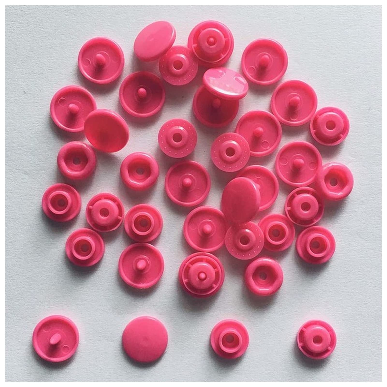 ORBHES Knöpfe 150/250/360SETS Kunststoff-Snaps-Knopfknöpfe Dunkler Schnalle Drücken Sie Snap-Button-Harz (aufbewahren) Knöpfe Schwarz (Color : Rose red Box, Size : 240set) Küche, Haushalt & Wohnen