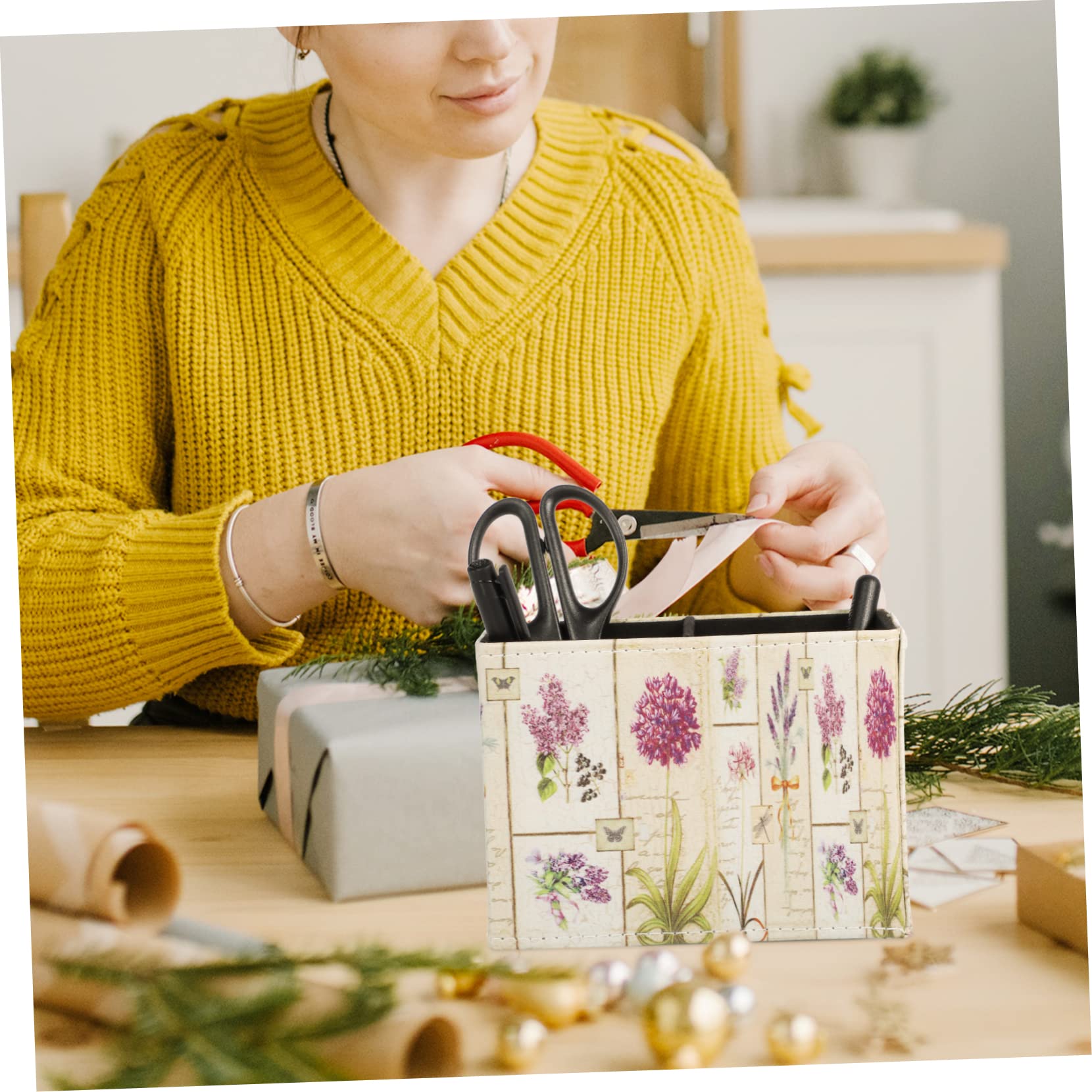 HOMSFOU 2 Eleganter Schreibtisch Organizer aus Leder Multifunktionale Aufbewahrungsbox für Fernbedienungen Stifte und Bürozubehör Kreatives Haushaltsdekor Design