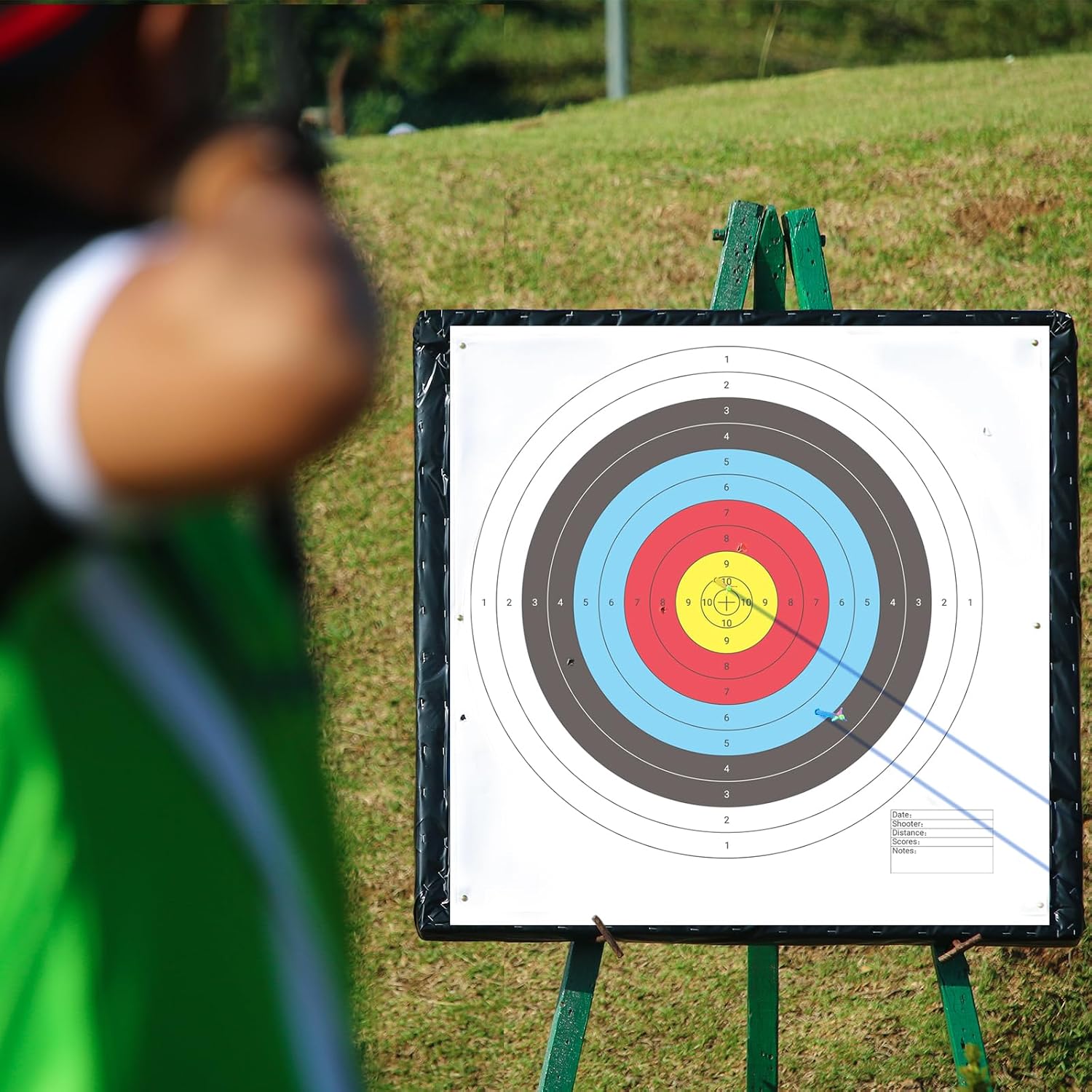 100 Pcs Bullseye Paper Shooting Targets with 4 Pcs Archery Target Pins, Archery Targets Paper 16x16 Inch 10 Ring Bow and Arrow Targets for Indoor or Outdoor Range