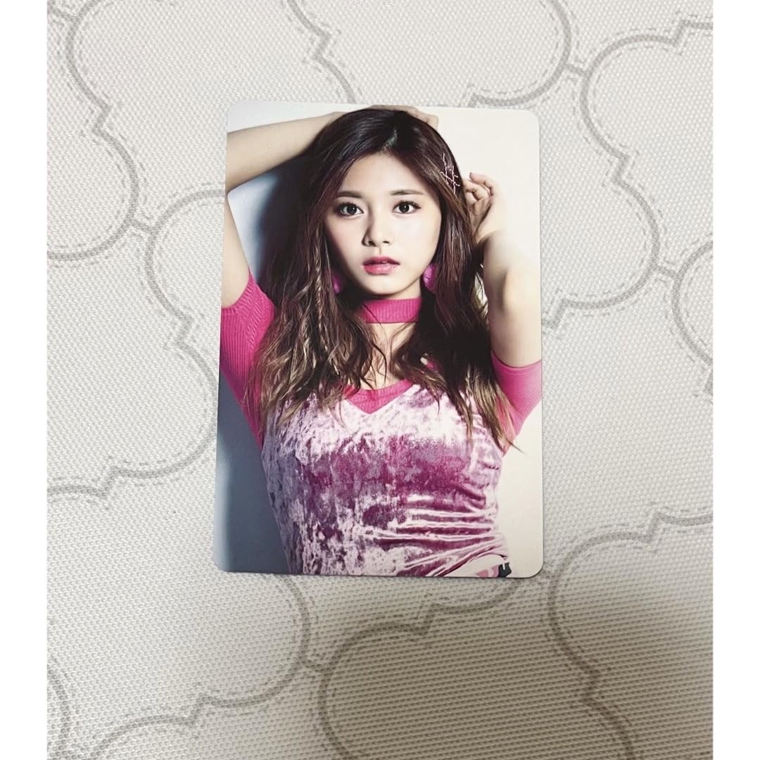 Amazon.co.jp: twice #twice ハイタッチ ツウィ : おもちゃ