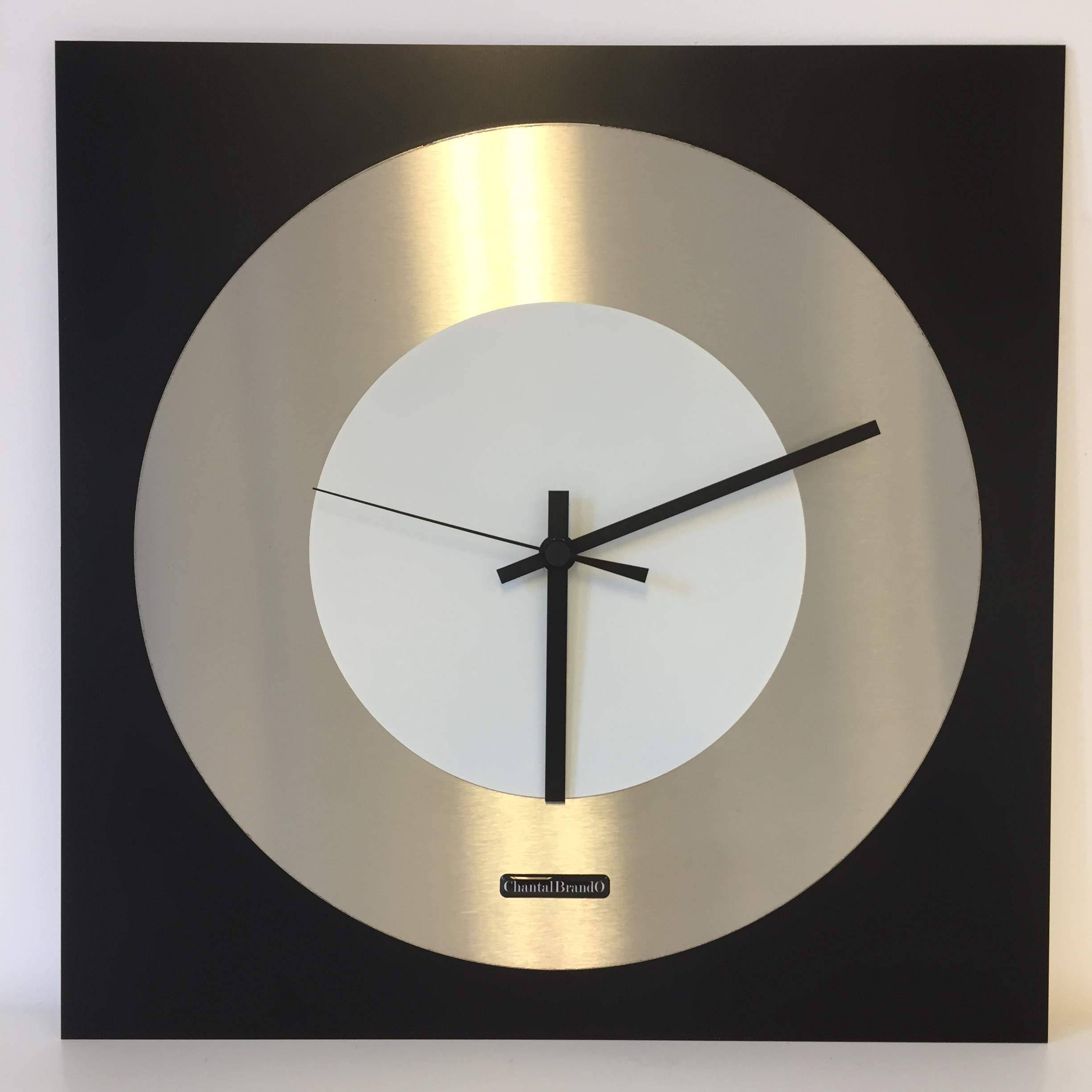 Horloge murale noir et blanc Topaz silencieuse à quartz pour bureau et chambre