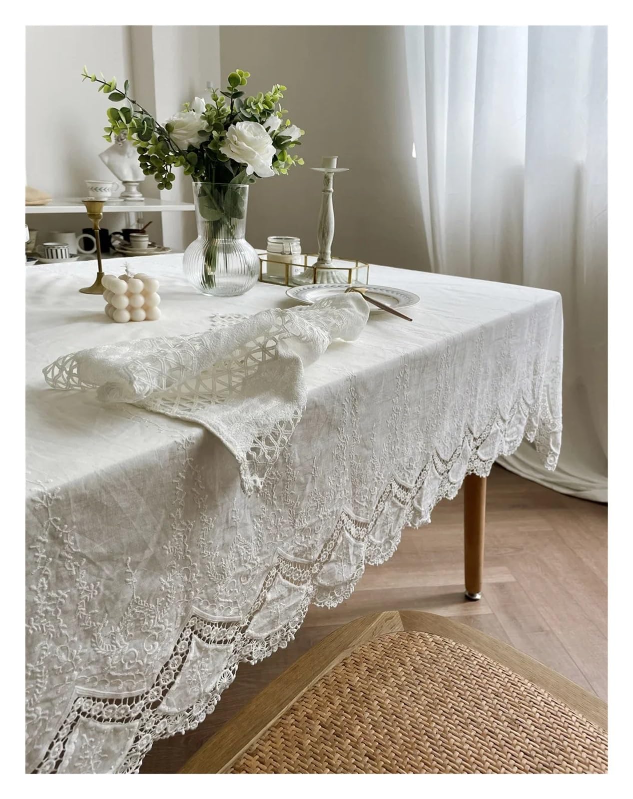 Mantel de Navidad White Lace Flower Embroidery Cotton Tablecloth Luxurious Table Cover For Wedding Party Decoration Feast Cloth(135x200cm)