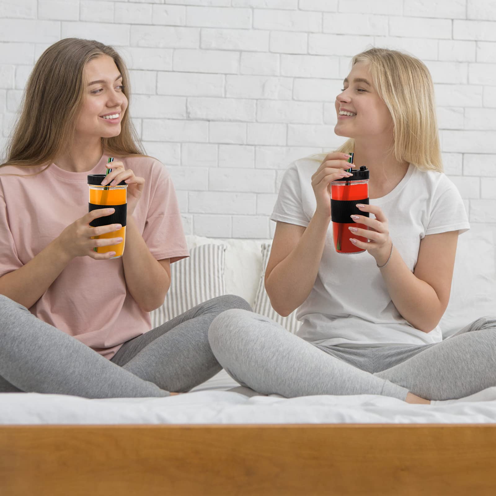 Youeon 4 Pack 24 Oz Reusable Boba Cup Bubble Tea Cup with Lids and Straws, Wide Mouth Smoothie Cups with Silicone Sleeve for Ice Coffee, Juice and Drinks, BPA Free, Dishwasher Safe, White and Black