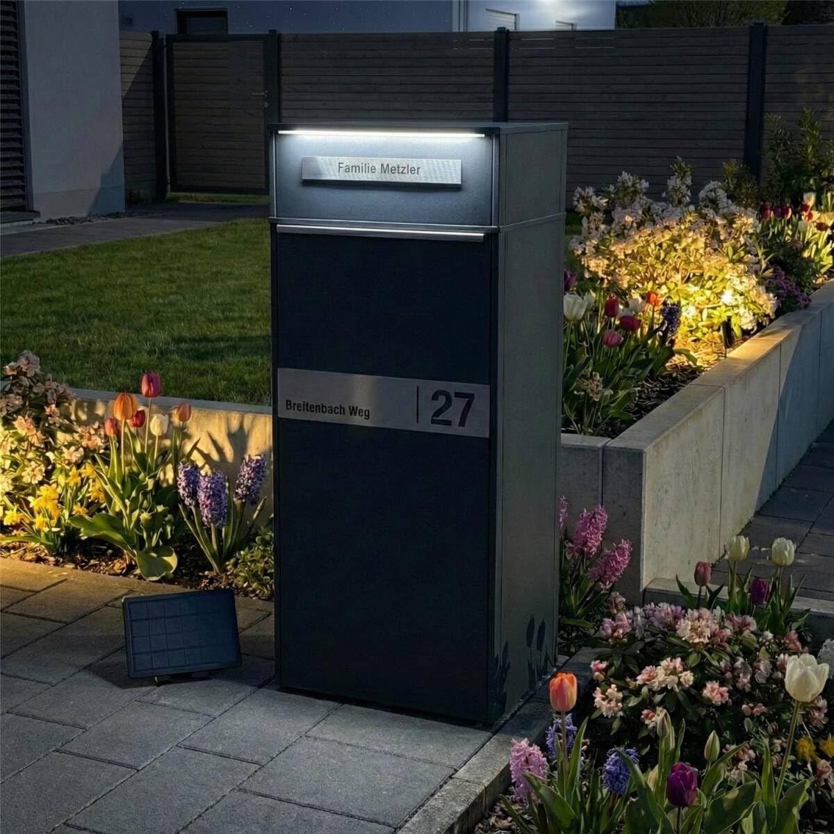 Metzler Paketbox mit LED und 1 Briefkasten | Paket- & Briefkasten | Entnahme hinten | Solar-LED | Standbriefkasten personalisiert mit Gravur, Paketkasten in RAL7016 Anthrazit