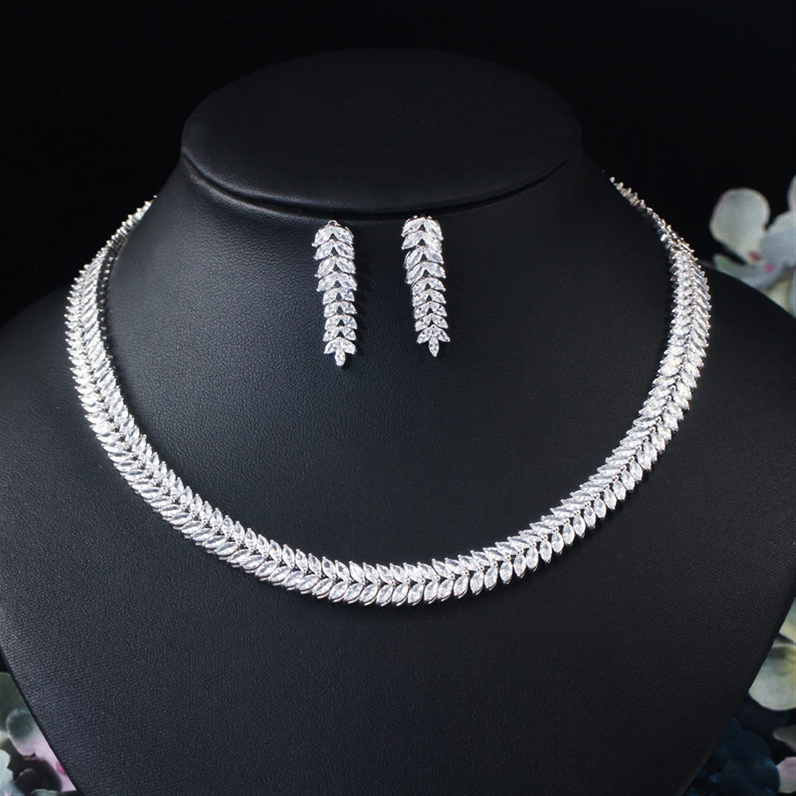 Joyería Colorida Piedras de circonia cúbica Nupcial Gargantilla Redonda Collar Pendiente Conjunto para Mujer joyería de Boda