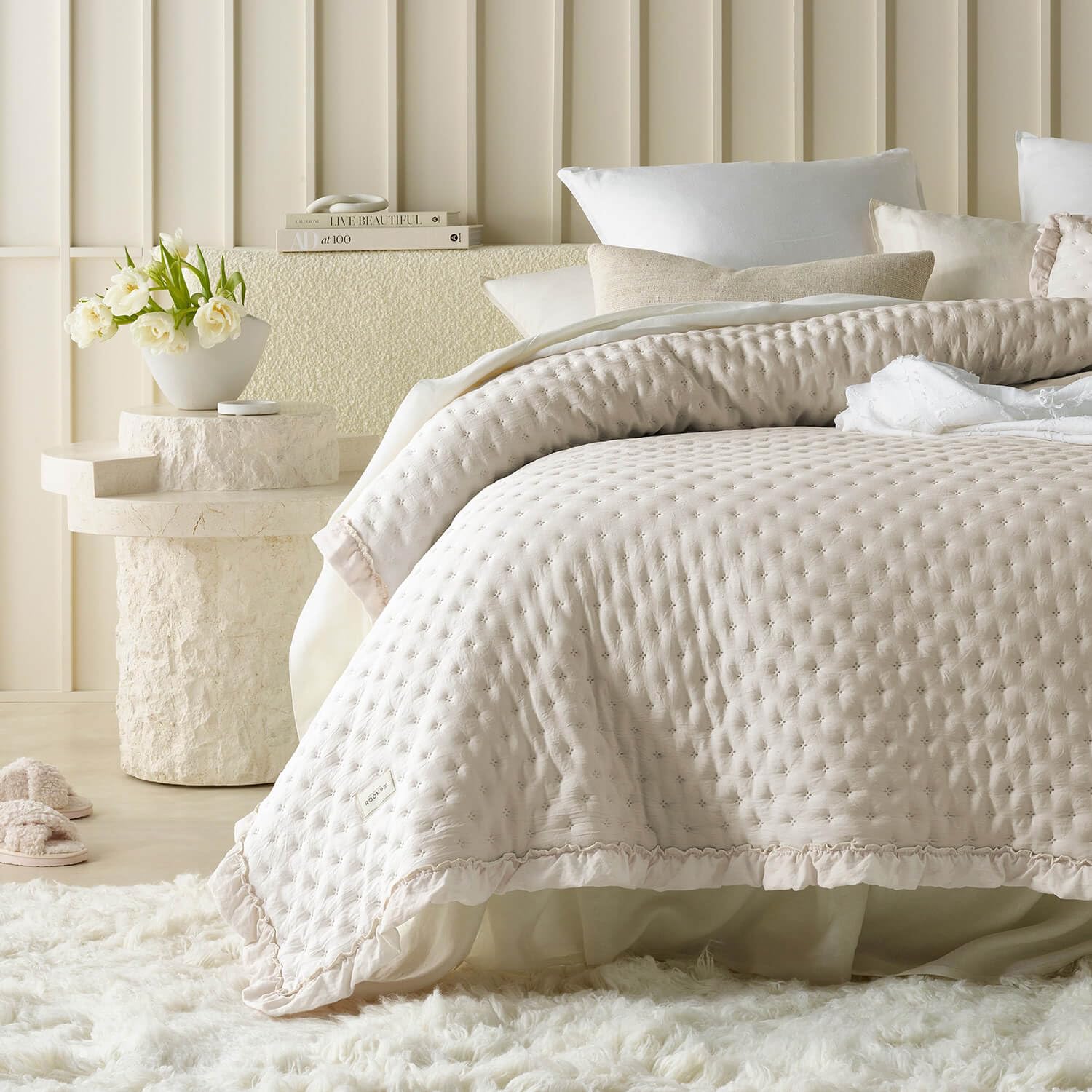 Molly Elegante Tagesdecke 200 x 220 cm Creme Bettüberwurf Sofaüberwurf Steppdecke