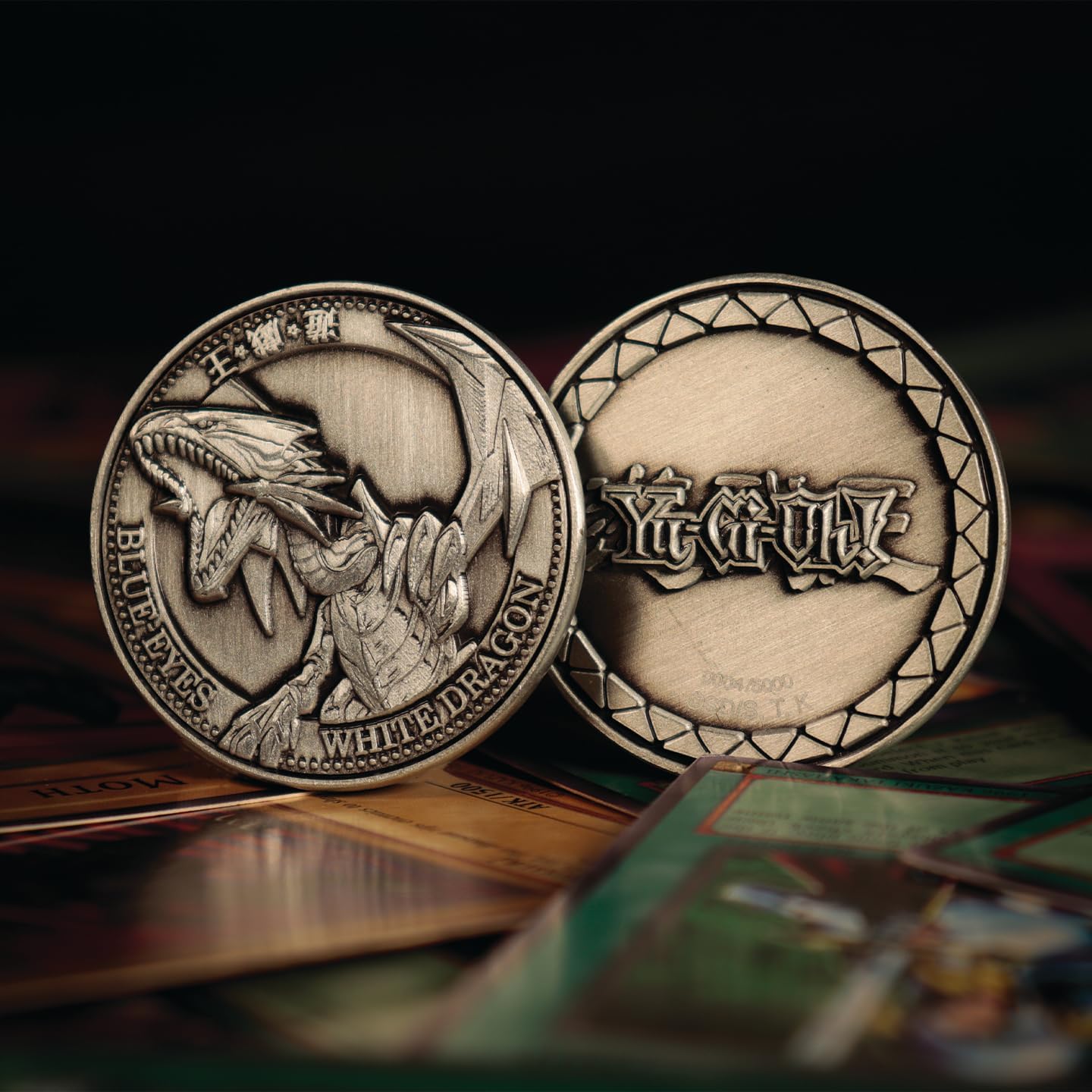 Fanattik Yu-Gi-Oh! Blue-Eyes White Dragon Replica Coin