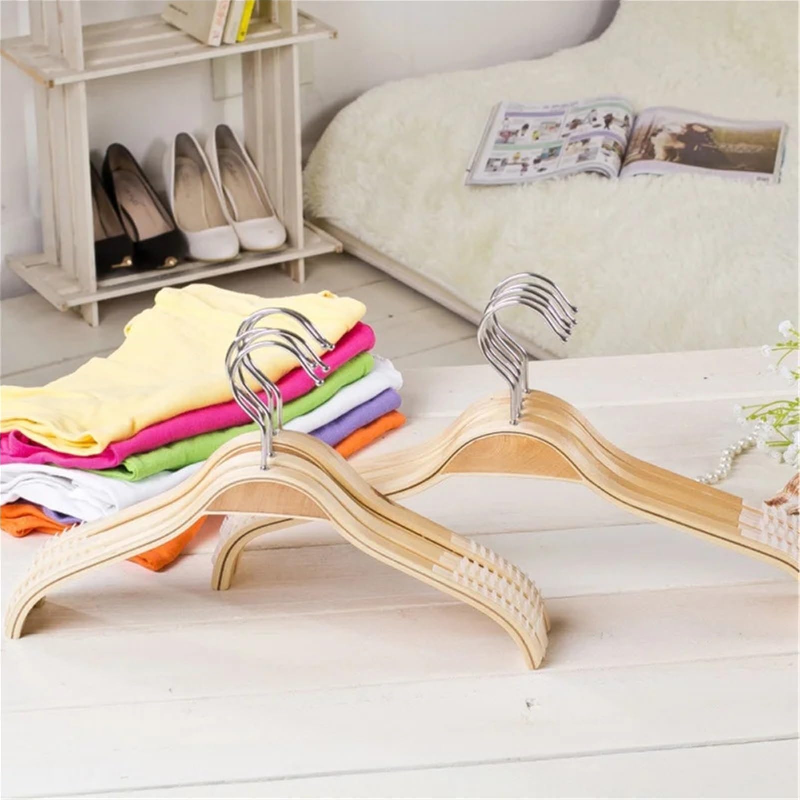 4 Stück Massivholz-Kleiderbügel mit Breiten Schultern, Kleiderbügel aus Holz, rutschfest, for Anzug und Hose, Kleiderständer for Schrank und Kleiderschrank(38cm)