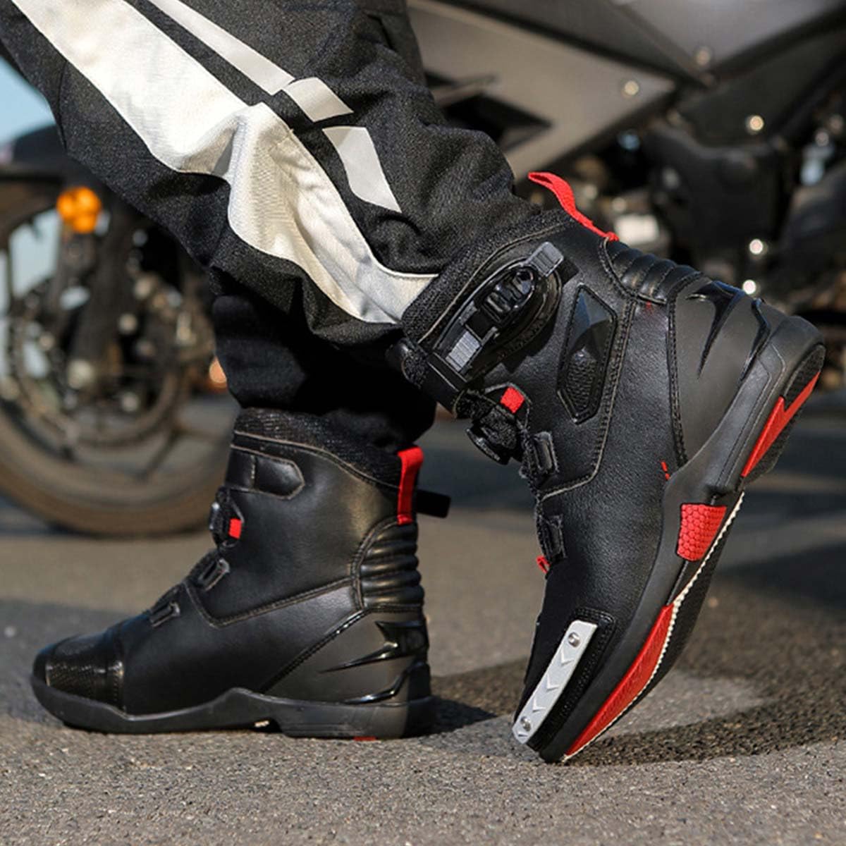 Scarpe da Moto Uomo, Stivali Moto Impermeabili con Dettagli Riflettenti e Suola Antiscivolo – Stivali Motociclisti Chiusura Rapida