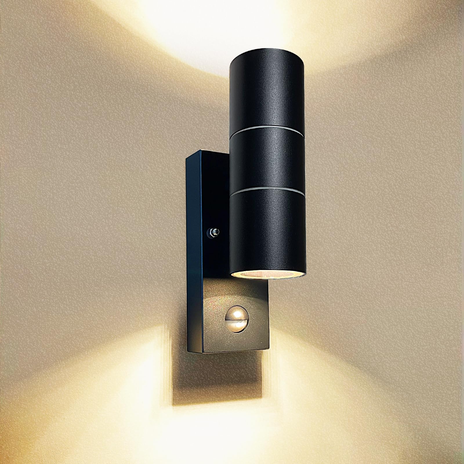 Wondlumi Outdoor Wall Lights PIR Motion Sensor Outside Light Black 3000K