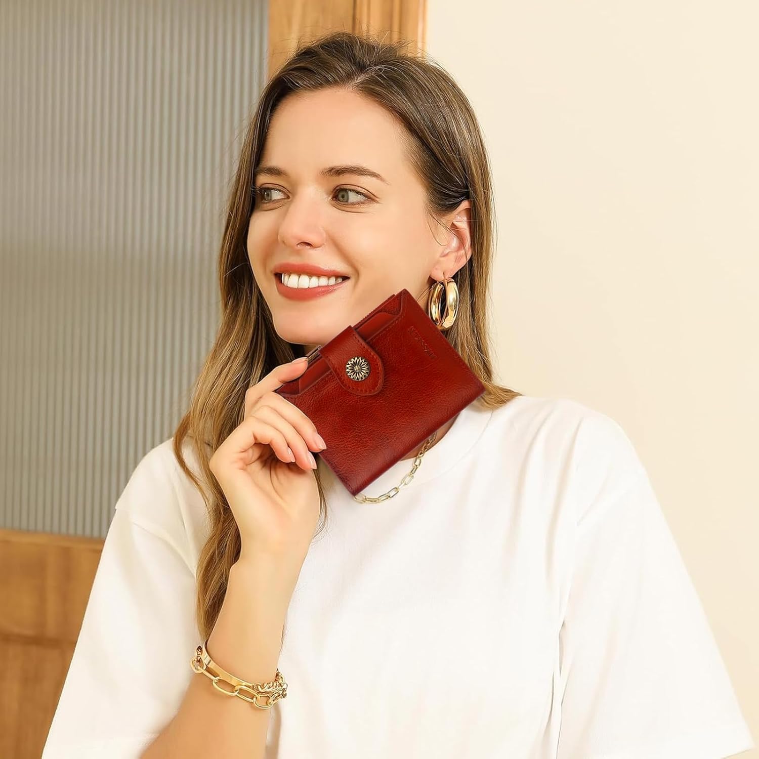 RFID Wallet Women,Bifold Leather Womens Wallet,Compact Designer Carteras Para Mujer Card Holder with Removable ID Window(red)
