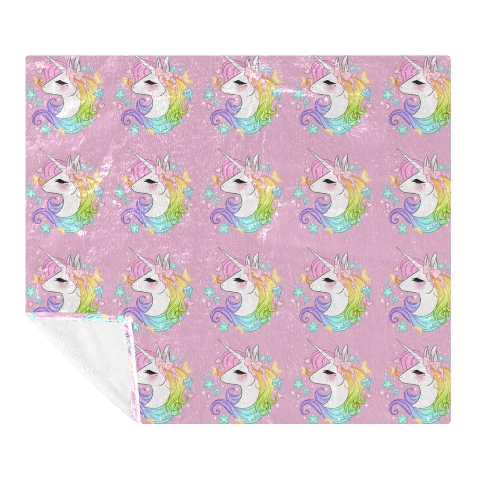 Couverture licorne légère contre les frissons du soir sur le lit ou le canapé