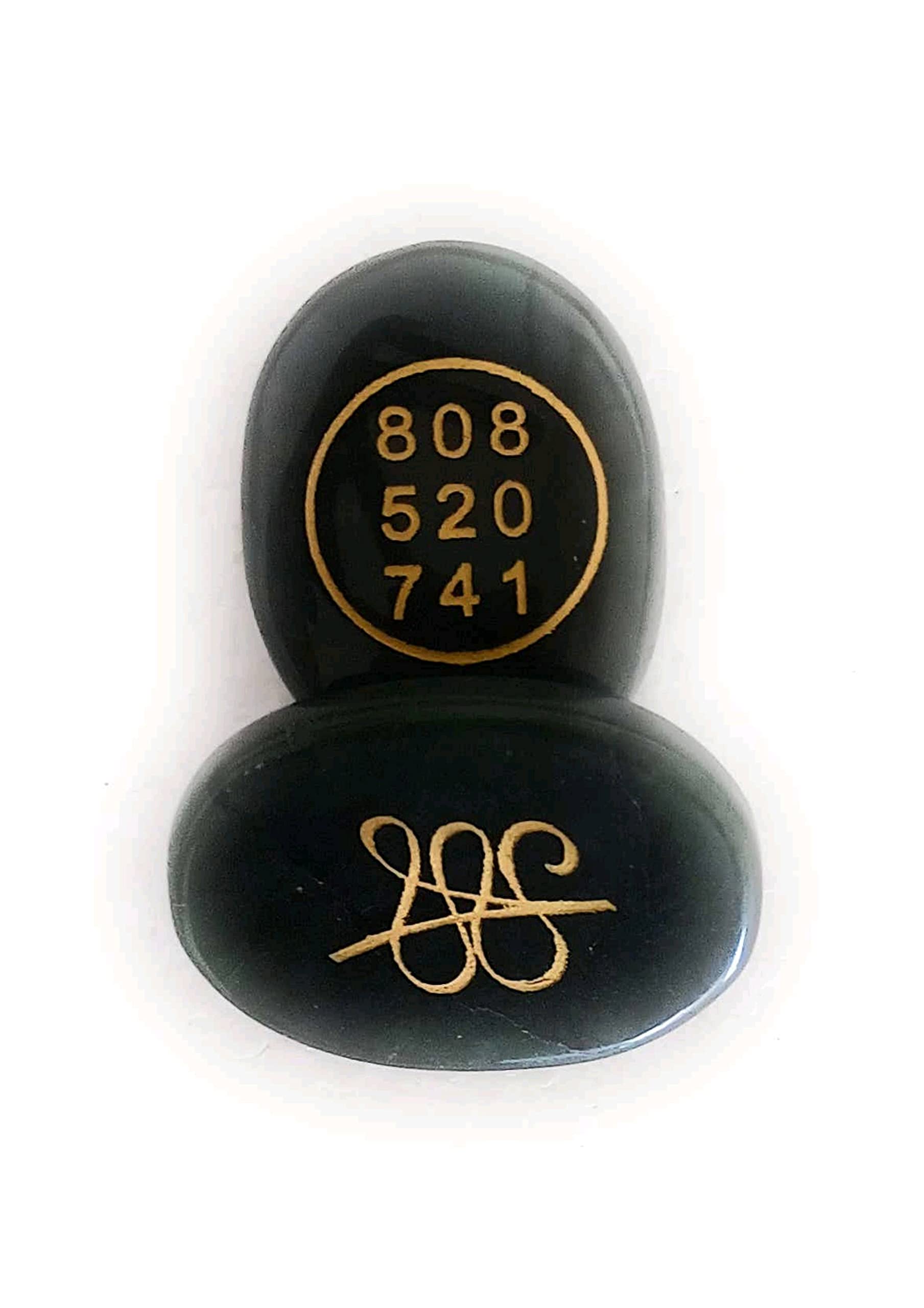 Shree AgateShree Agate Green Jade Crystal Stone Money Switch Word Zibu Symbol for Prosperity and to Attract Money and Luck Natural Cabochon Oval Shape Gemstone Green Jade Money Coin