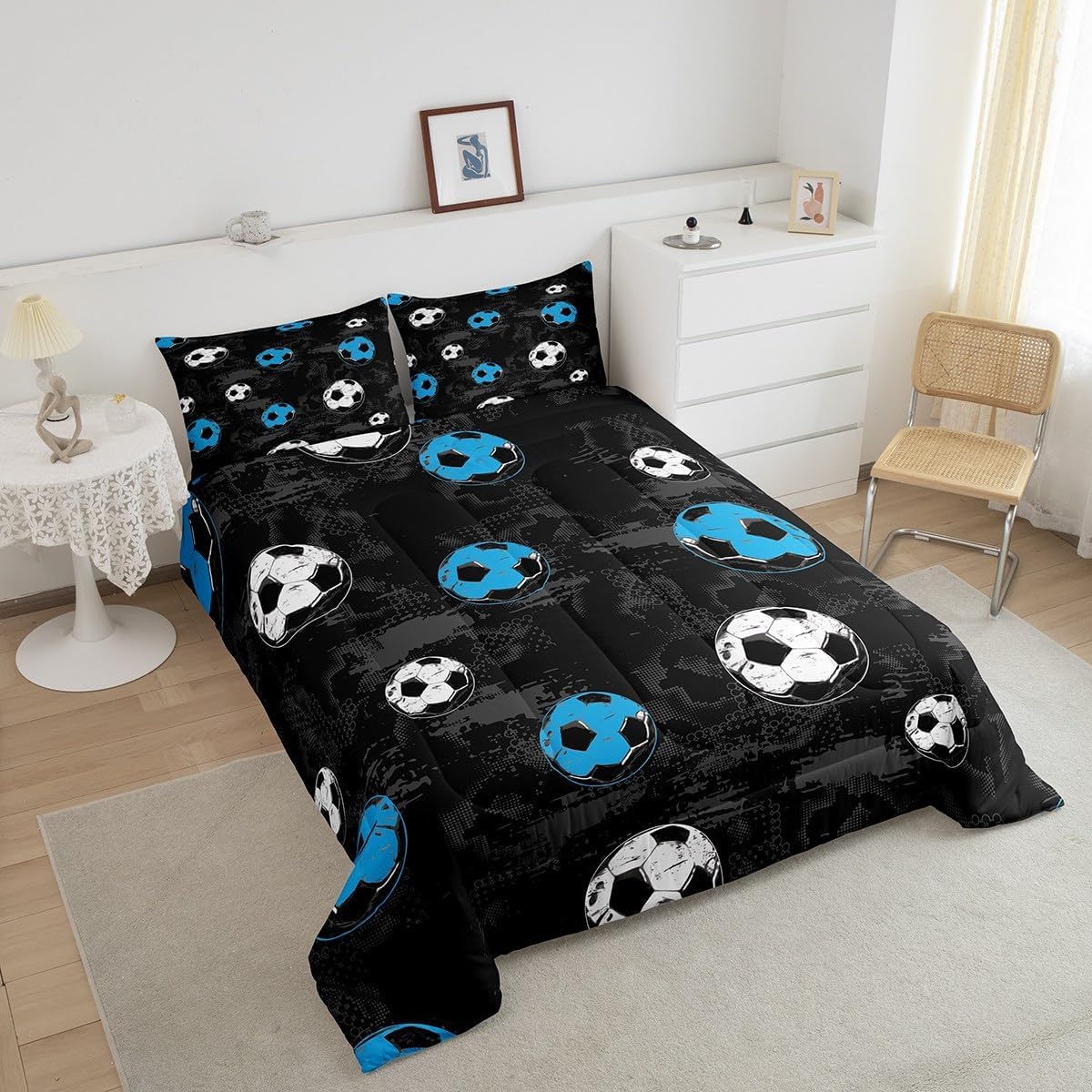 Football Bedding Set Boys Sport Balls Comforter Set for Kids Youth Adult, Black and White Soccer Duvet Insert Football Game Activity Bed Quilt Full Size, European Sport Bedroom Decor