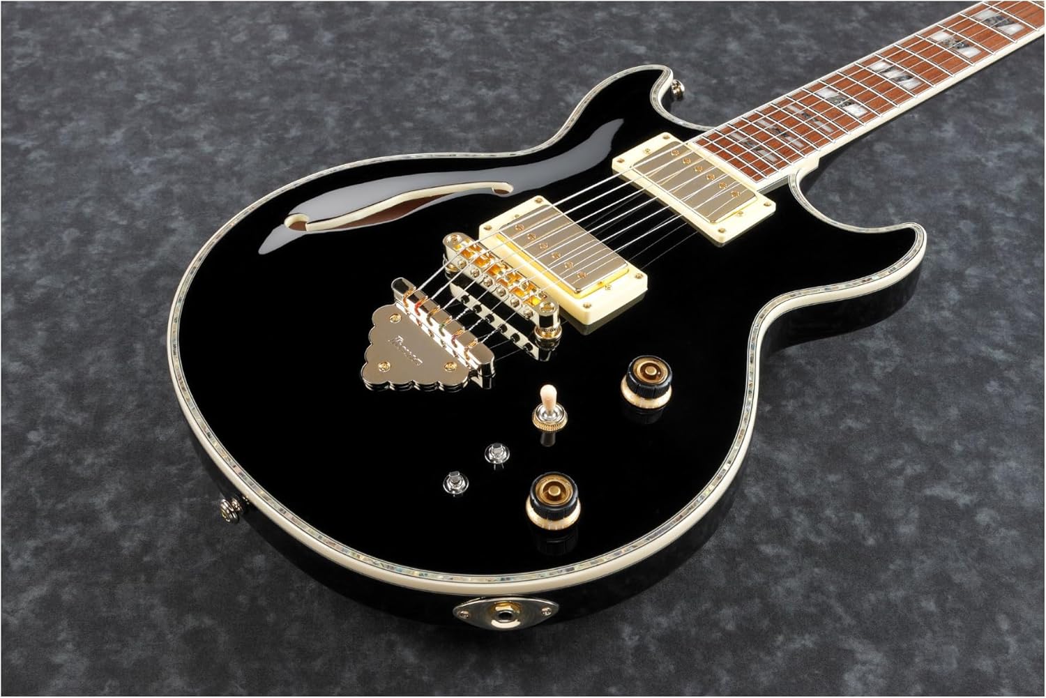 Ibanez AR520H Standard 6-String Electric Guitar (Black)