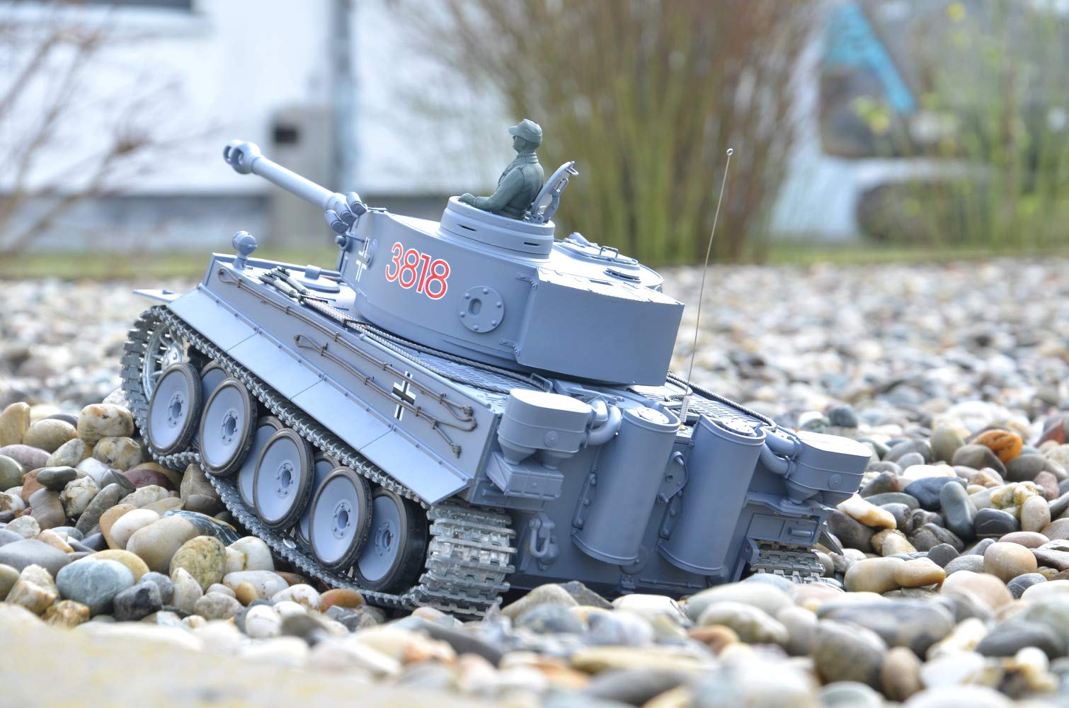 ES-TOYS RC Panzer Ferngesteuert mit Schussfunktion German Tiger I Heng Long 1:16 Rauch&Sound +Stahlgetriebe+Metallketten+Metall Räder+ 2,4Ghz -V7.0 PRO mit RRZ
