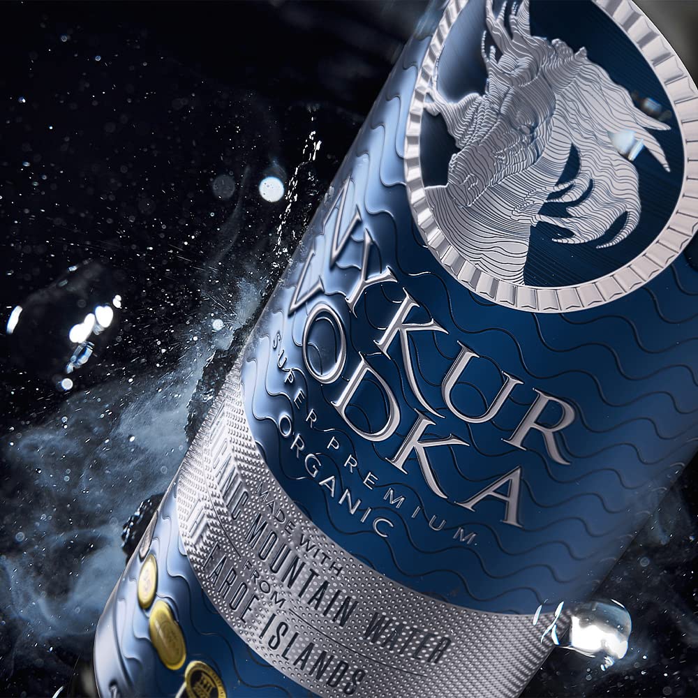Nykur Wodka | Taste the Nordic Legend | mehrfach preisgekrönter Premium-Vodka mit Bio-Zutaten und sanftem Aroma | 700ml | 42% vol
