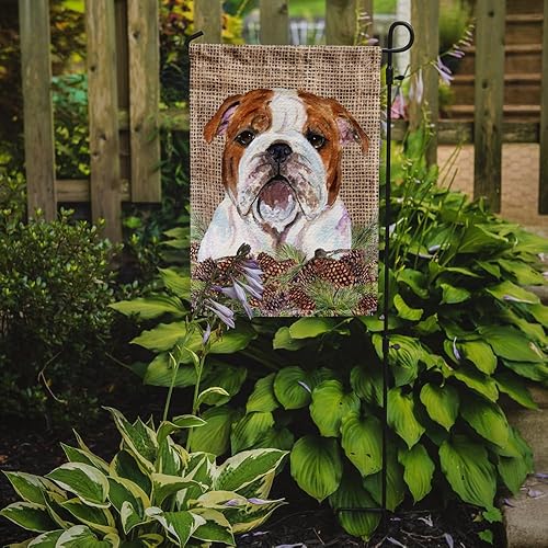 Miniatura 2 de Caroline's Treasures SS4075GF - Bandera decorativa para patio exterior, diseño de bulldog inglés sobre arpillera sintética con conos de pino, tamaño