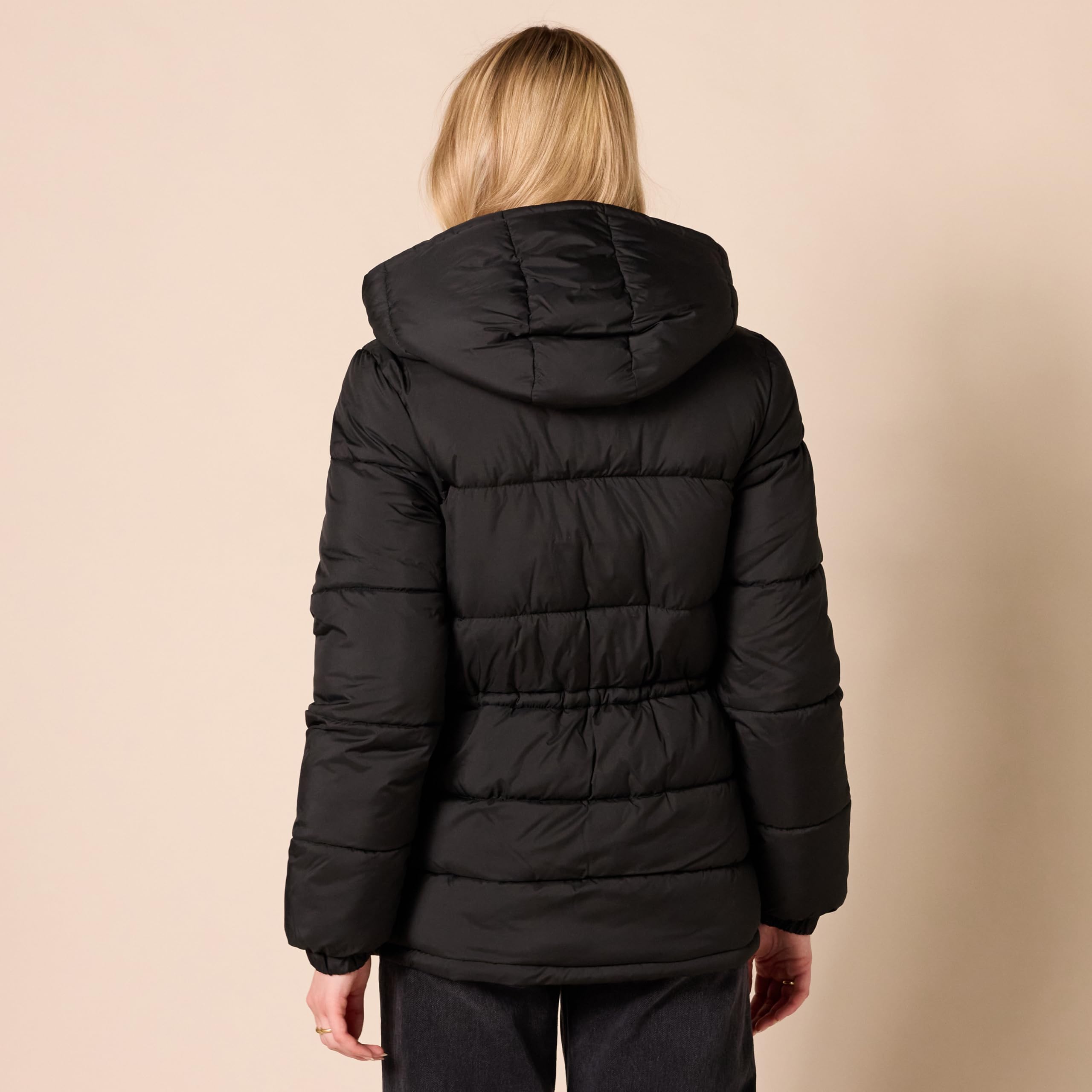 Amazon Essentials Femme Doudoune d'hiver à Capuche Matelassée Épaisse avec Taille Réglable