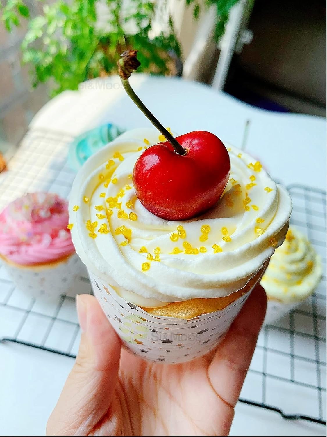 SE Si&Moos Gold Sanding Sugar Gold Edible Sparkling Sprinkles Sanding Sugar Crystals for Cookie Decorating Edible Glitter Rimmer for Cocktails, Perfect for Cake Cupcake Baking Decorating, Halloween Christmas Cookie Decorations 3.5 OZ - Image 6