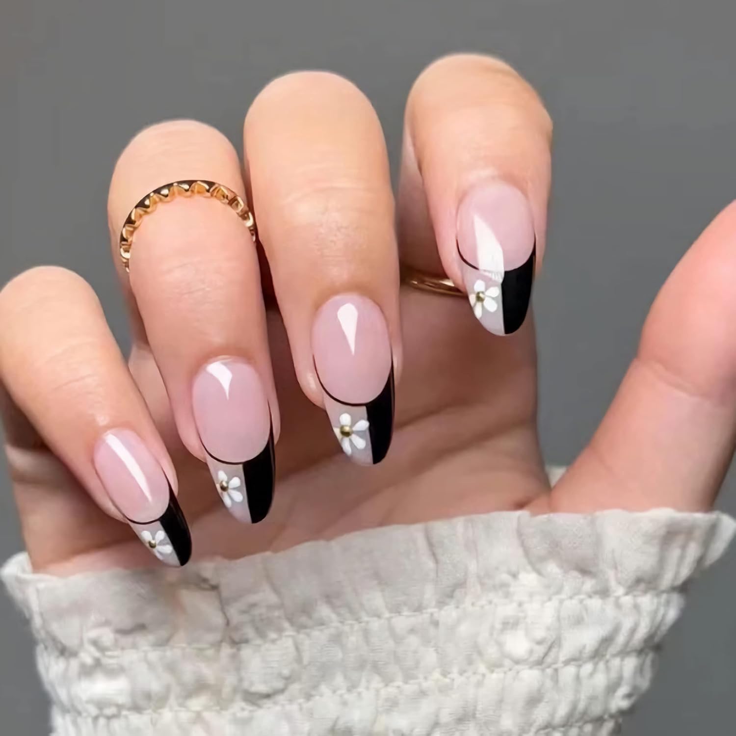 Create a Unique Look With Black French Tip Almond Nails